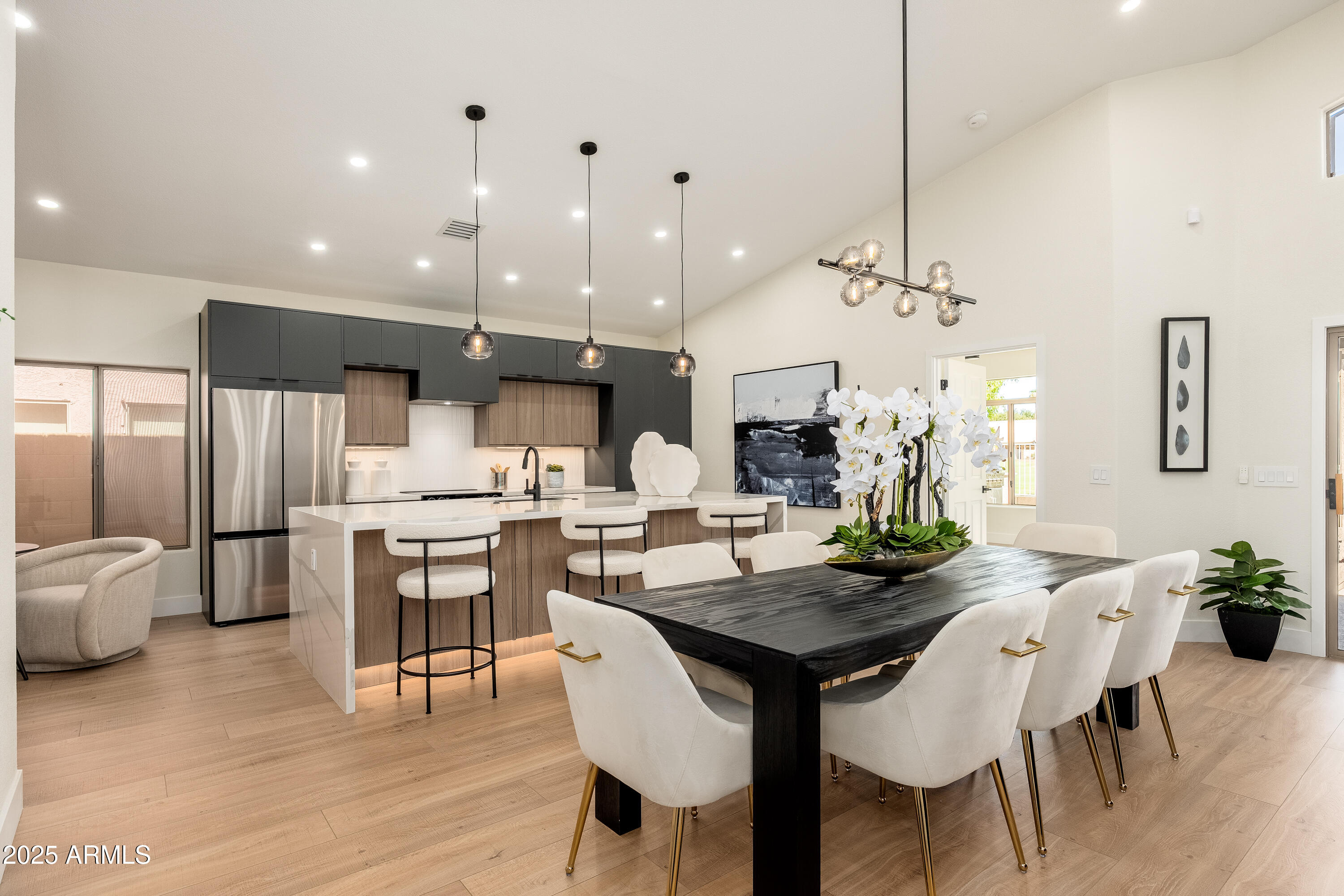 1079 S WESTERN SKIES Drive