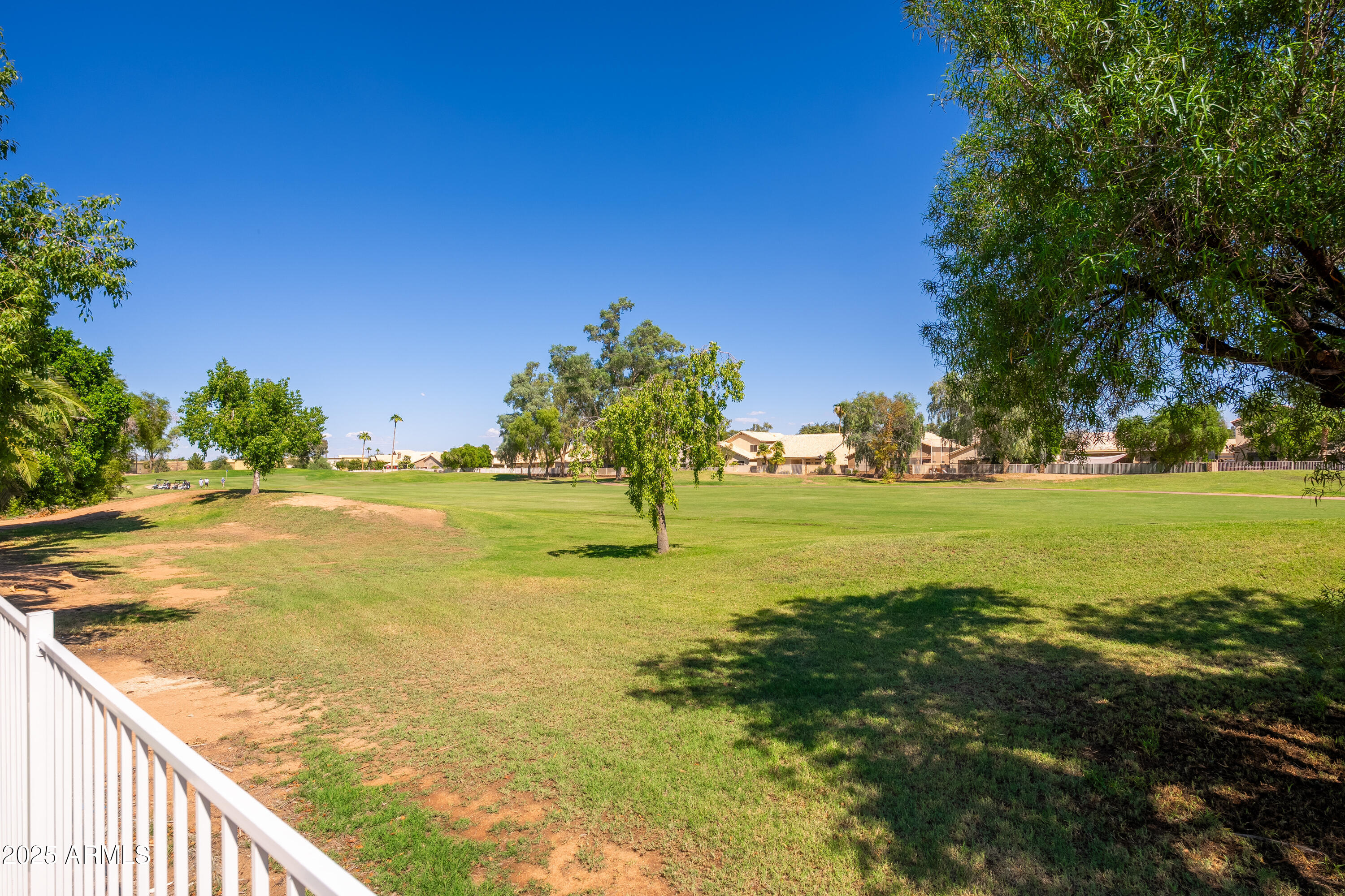 1079 S WESTERN SKIES Drive