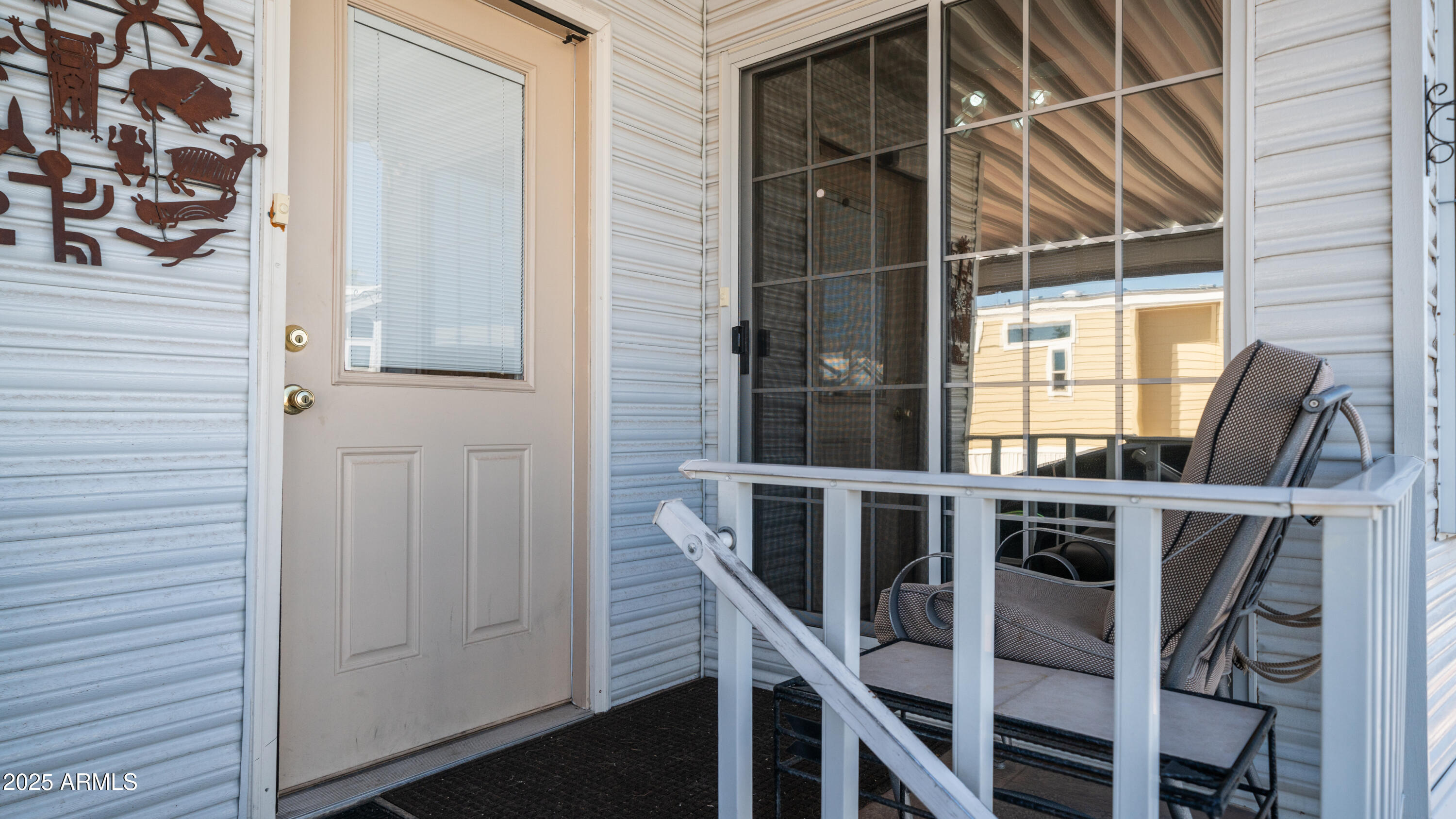 611 S IRONSTONE Drive, 611