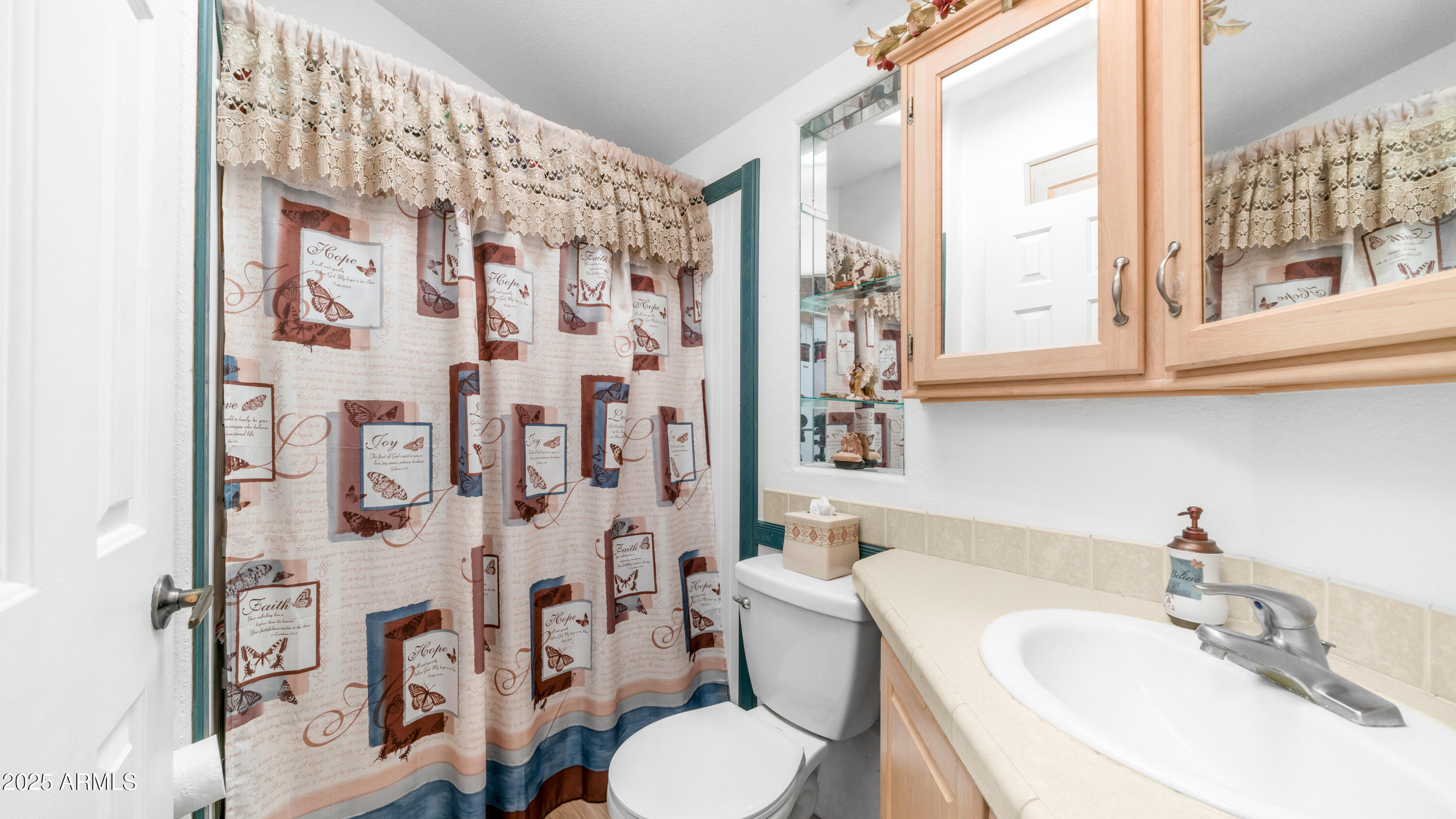 611 S IRONSTONE Drive, 611