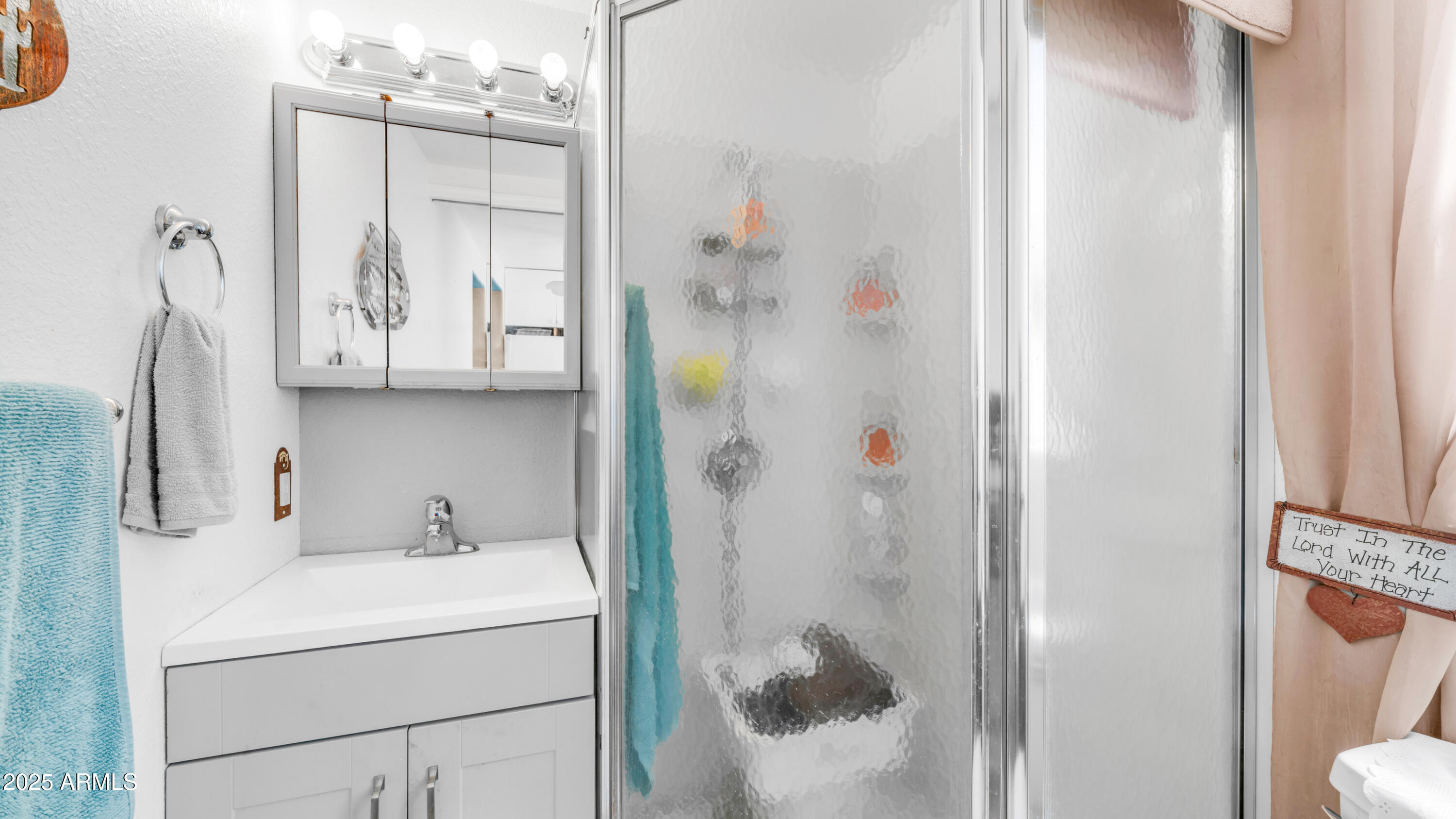 611 S IRONSTONE Drive, 611