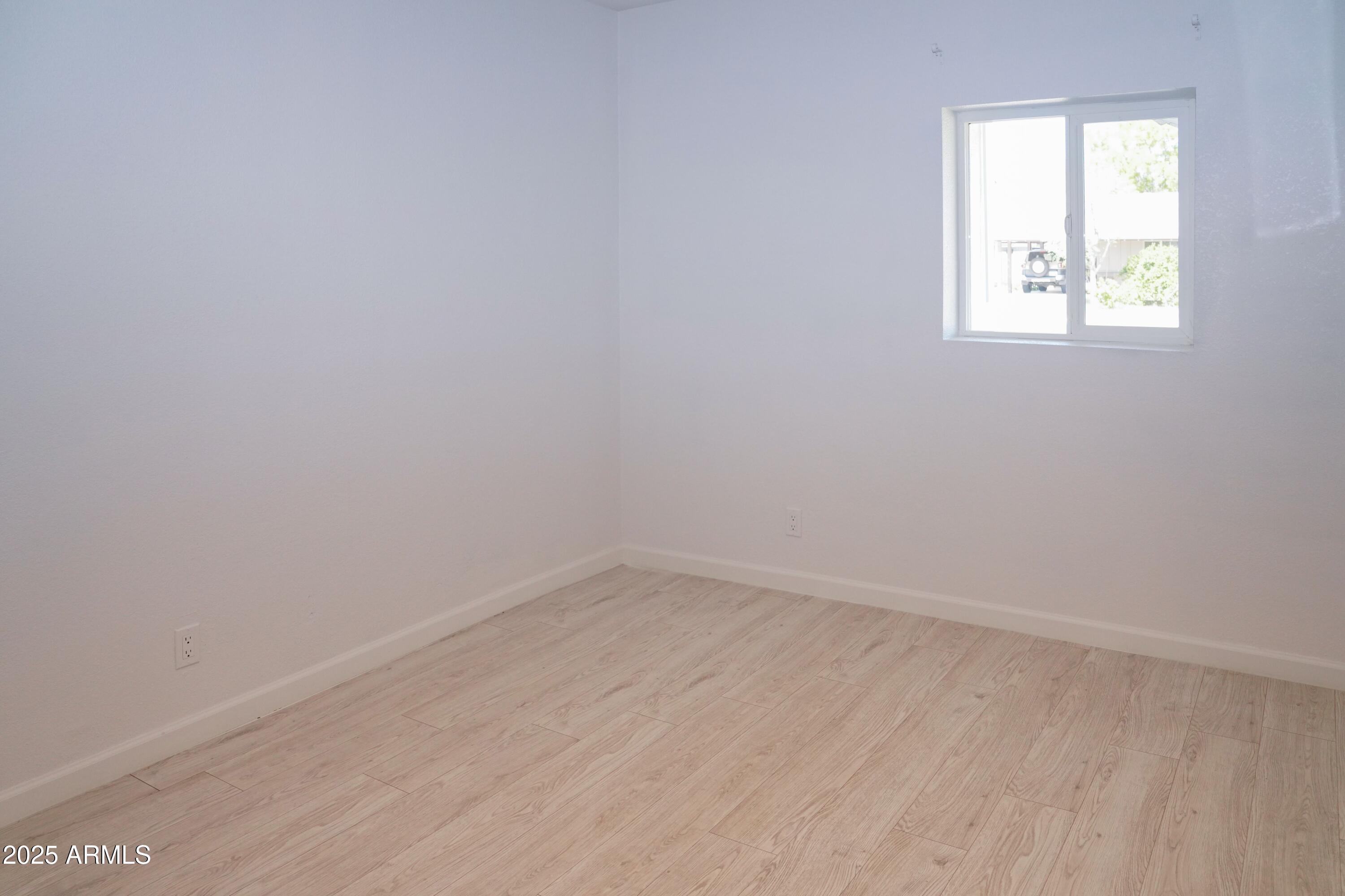 685 W SHANNON Street