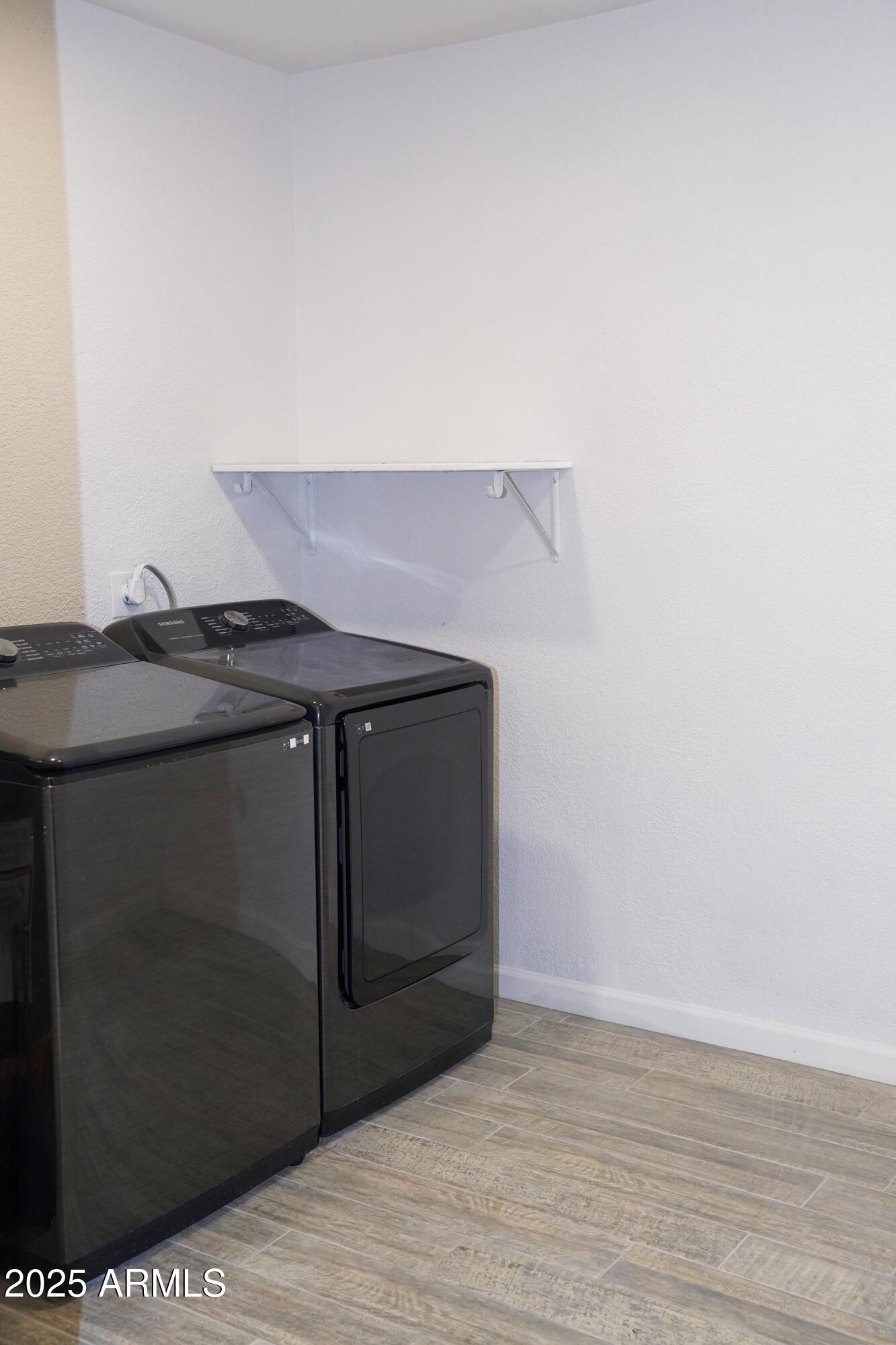 685 W SHANNON Street