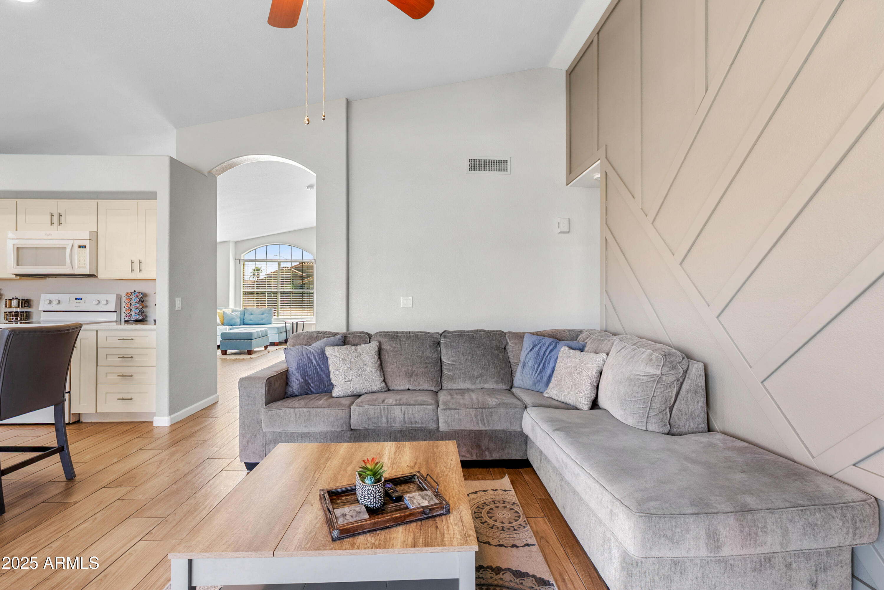 12312 W Edgemont Avenue