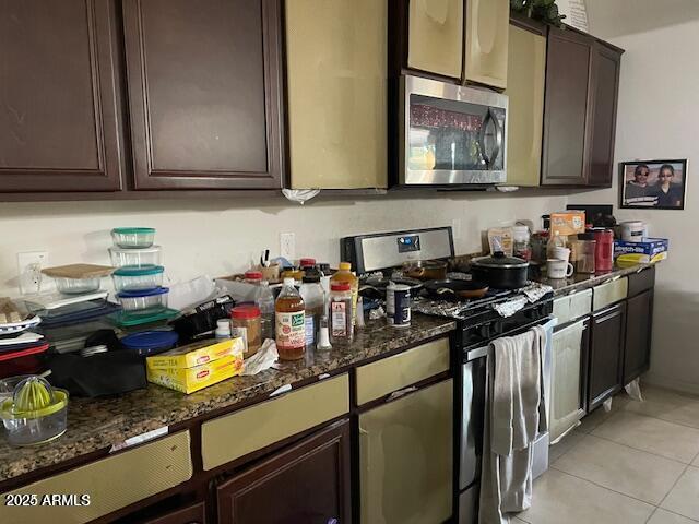 1911 E HORSESHOE Drive