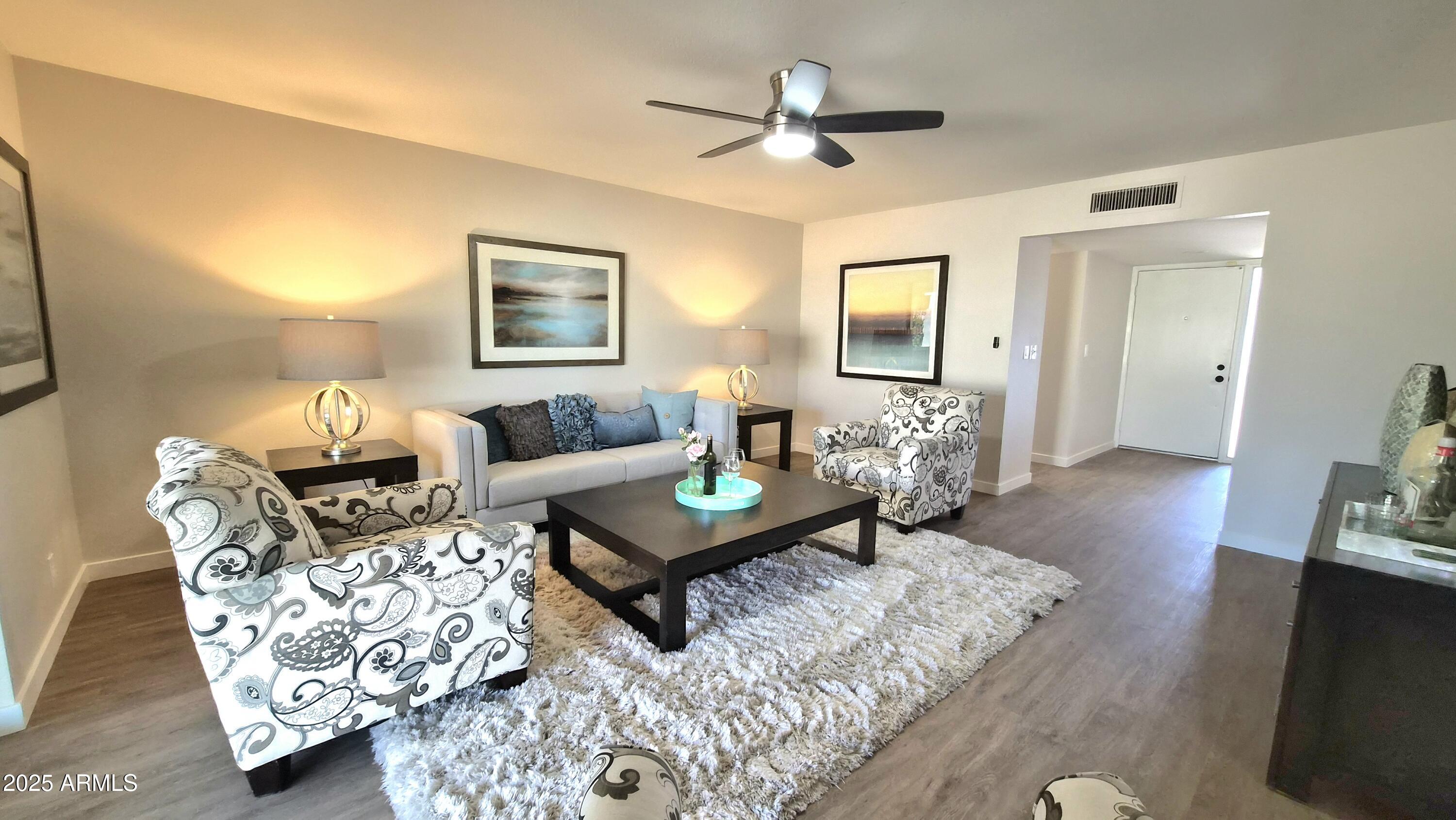 4058 E CRESCENT Avenue