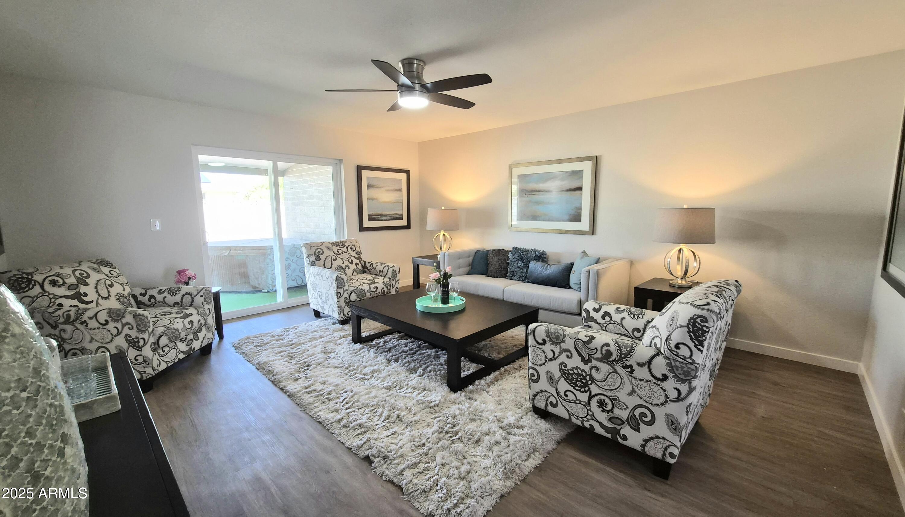 4058 E CRESCENT Avenue