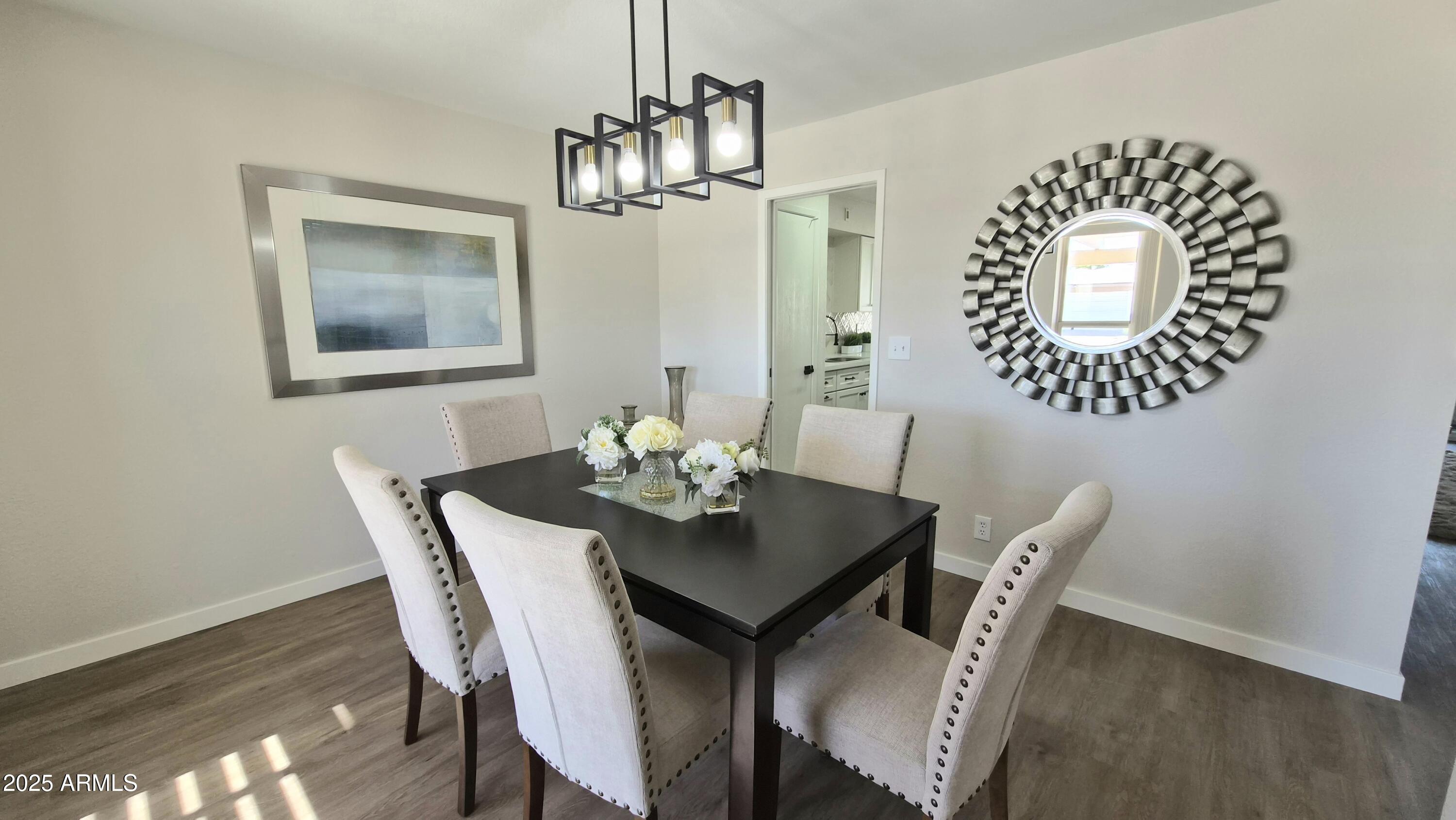 4058 E CRESCENT Avenue