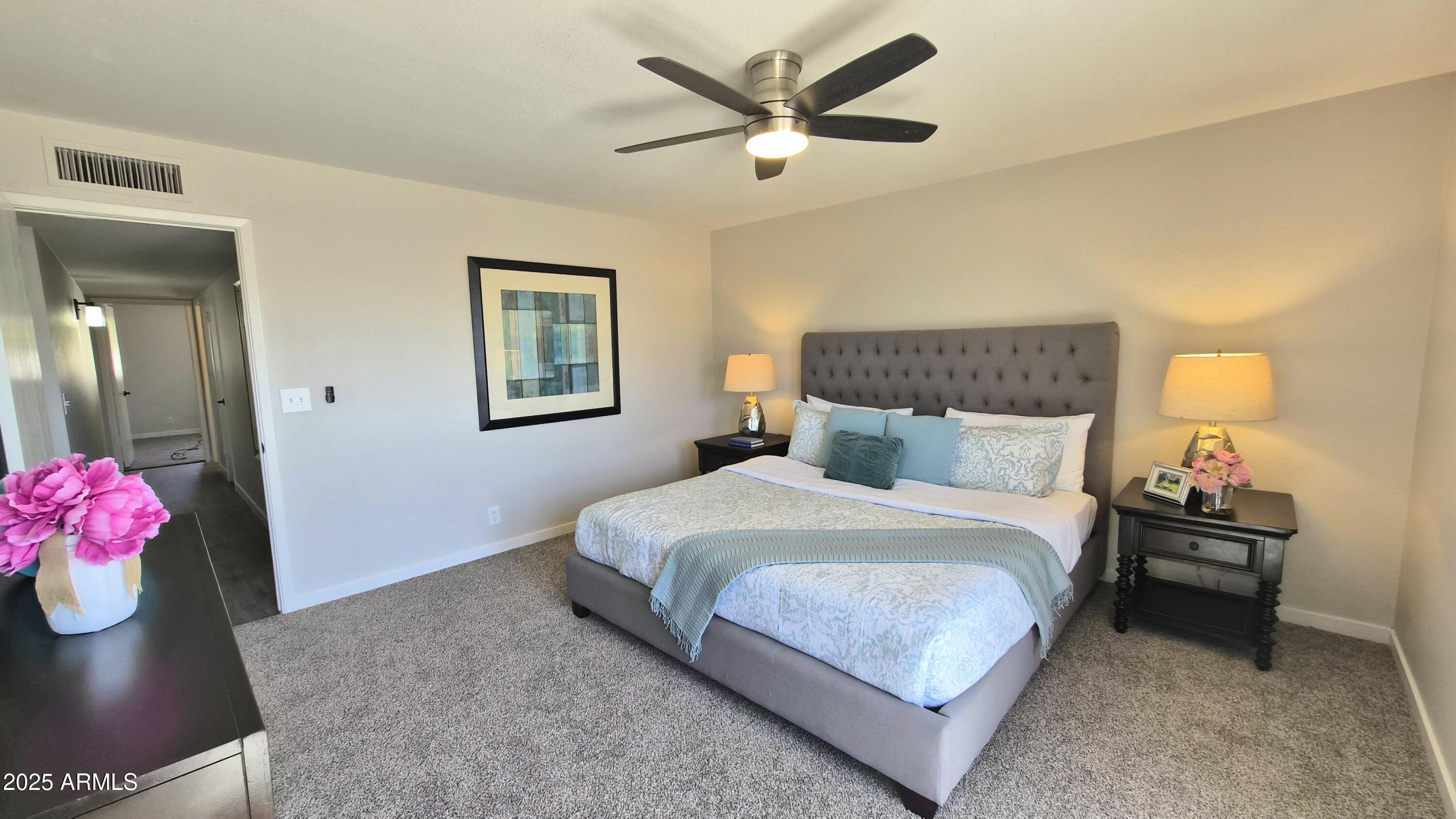 4058 E CRESCENT Avenue