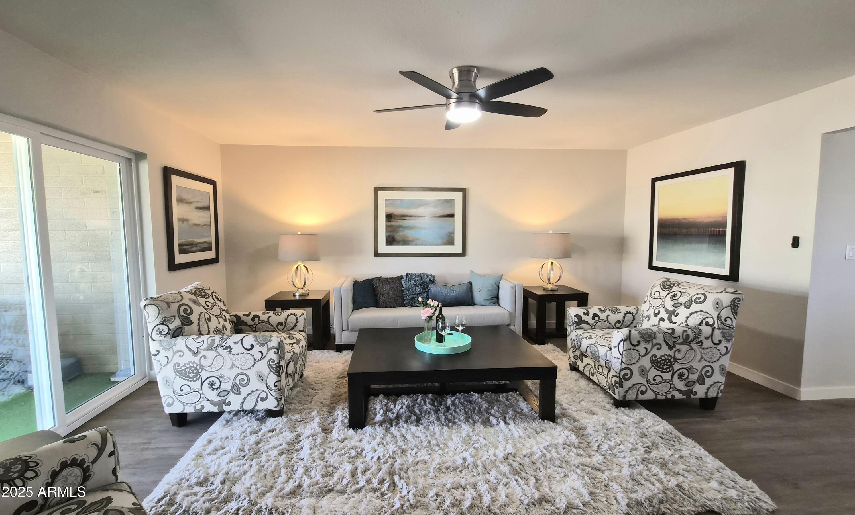 4058 E CRESCENT Avenue