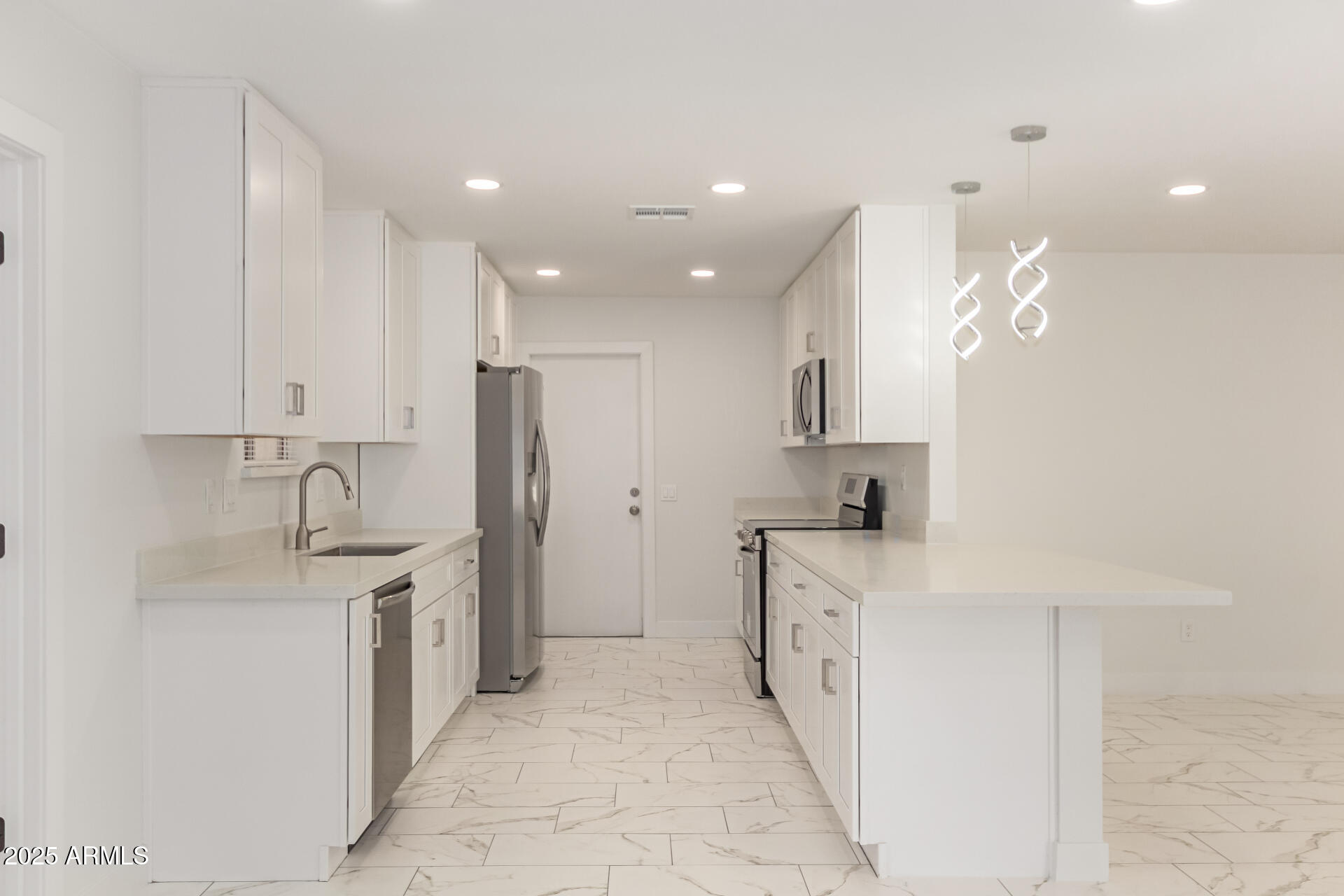 26621 S Shumaker Dr Drive, Sun Lakes