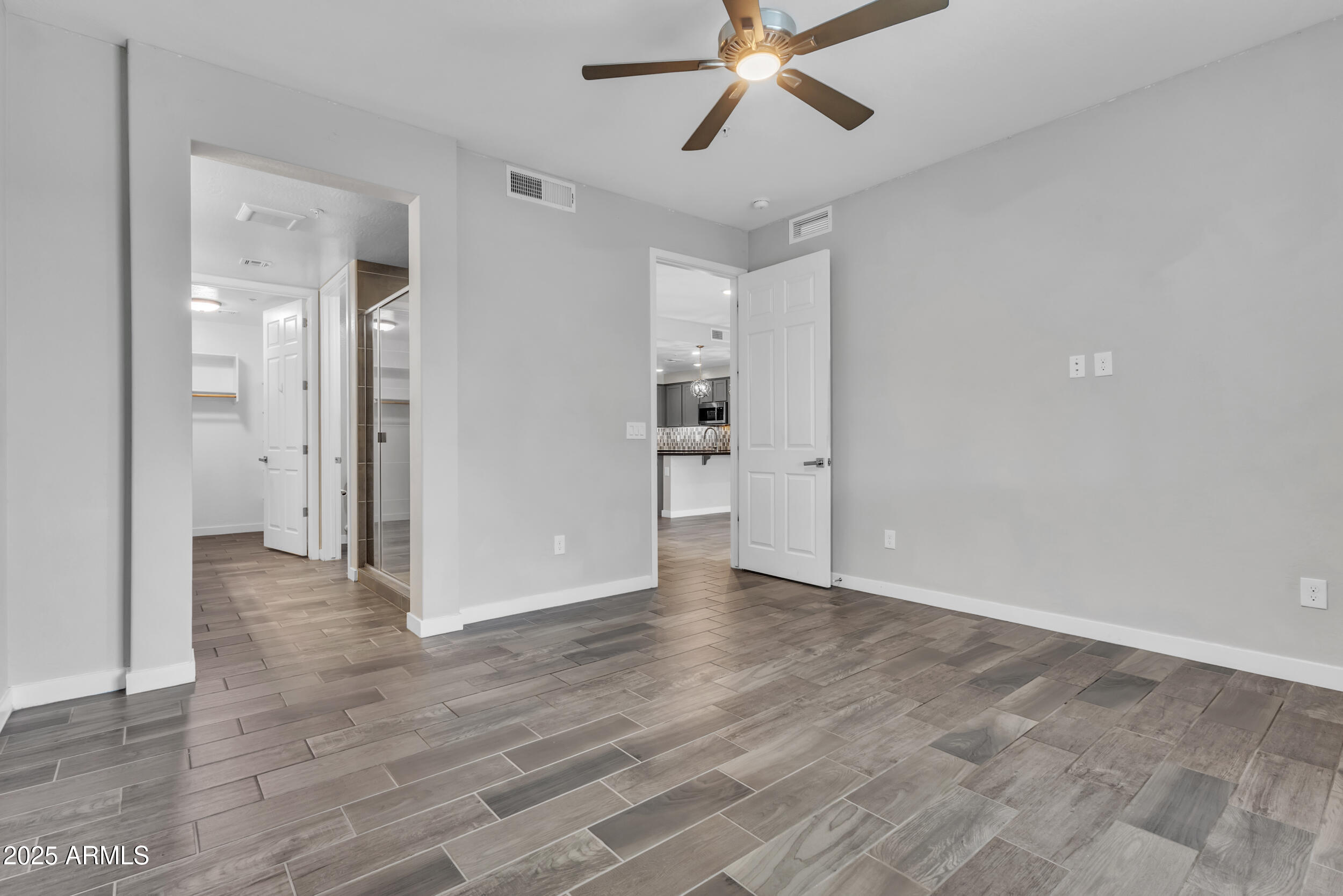 250 W QUEEN CREEK Road, 106