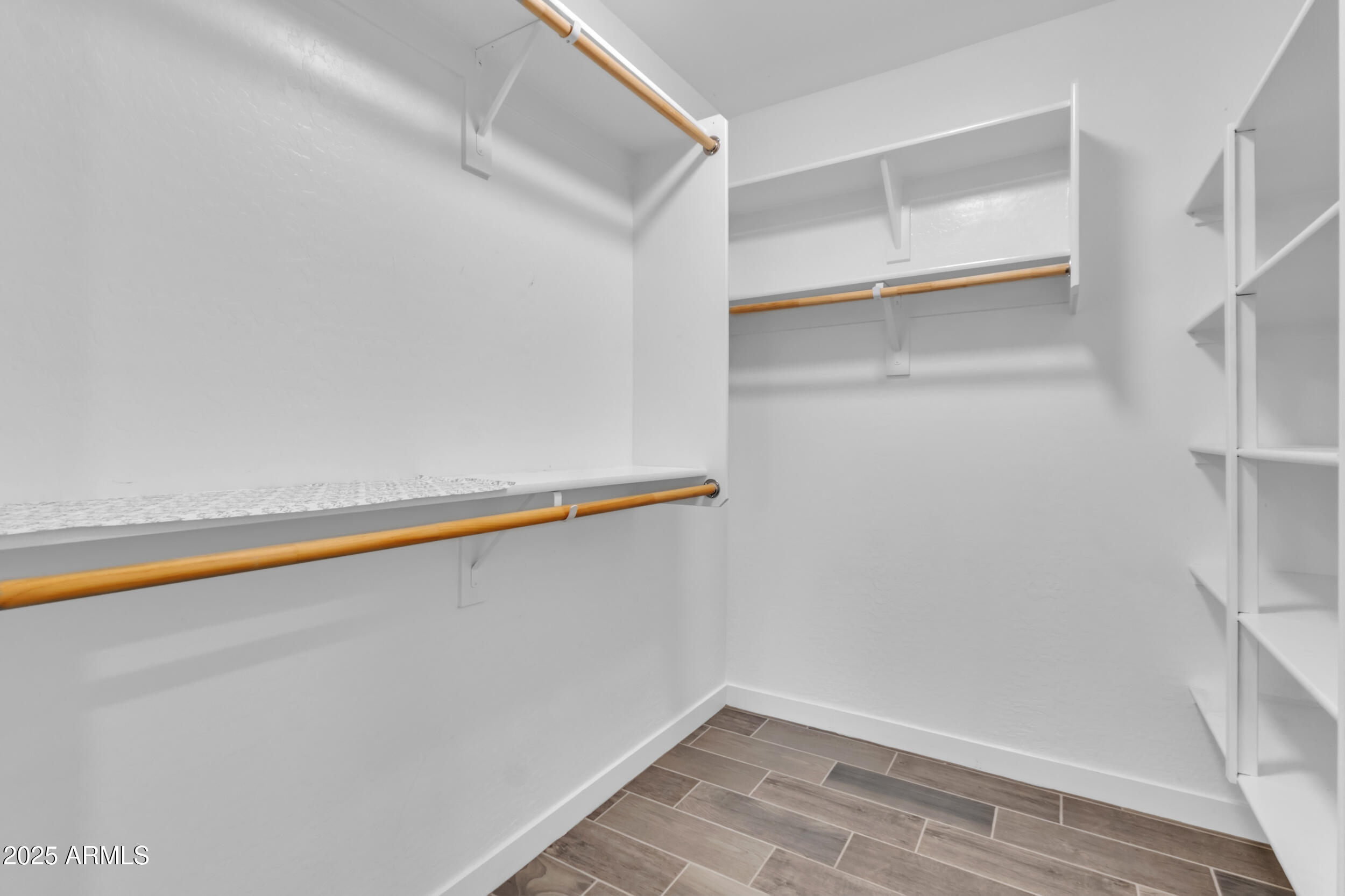 250 W QUEEN CREEK Road, 106