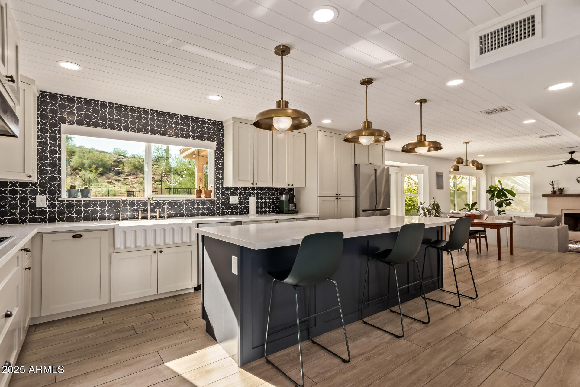 3309 E DESERT TRUMPET Road, Phoenix