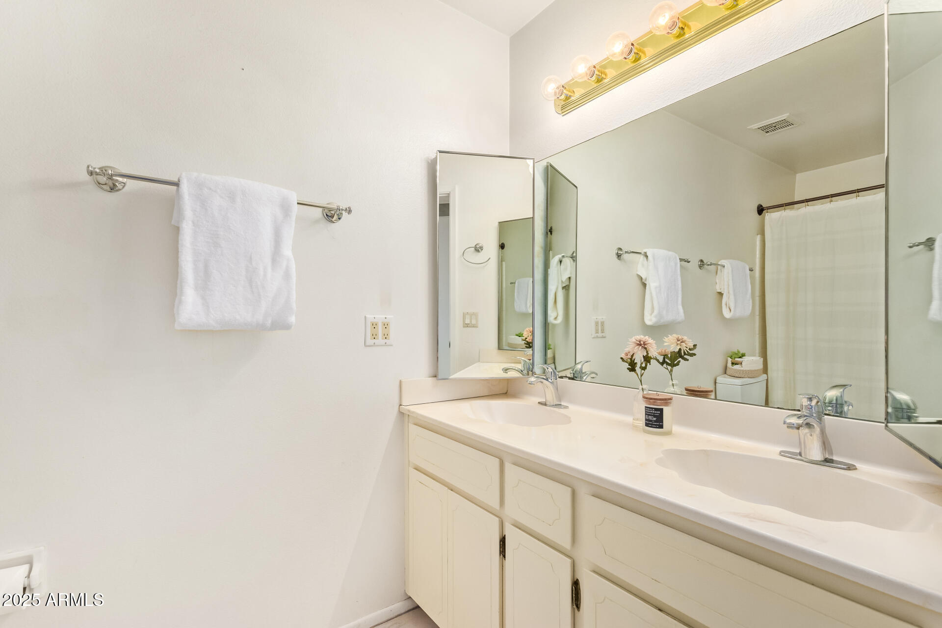 1233 E Watson Drive, Tempe