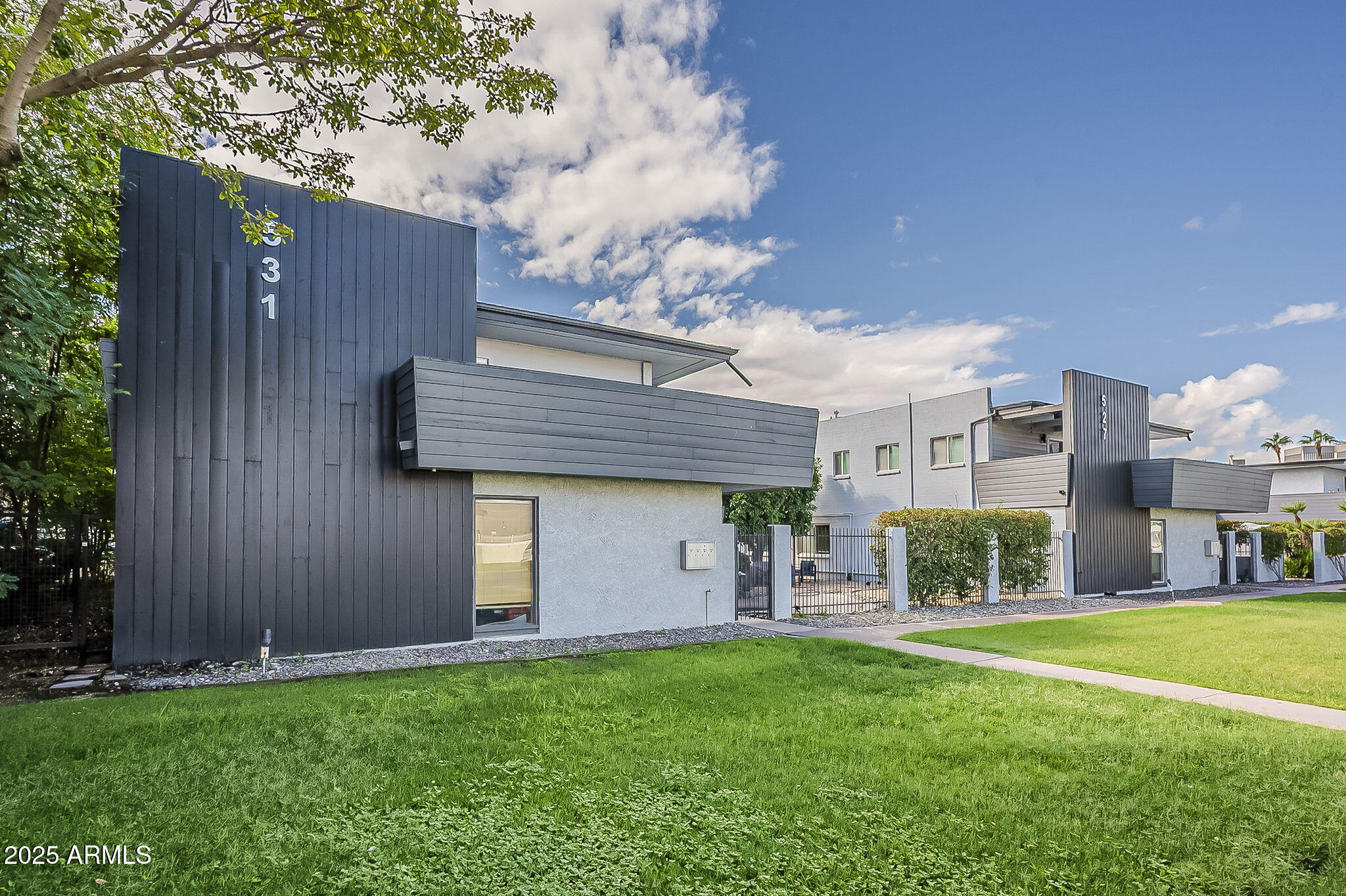 531 E ROANOKE Avenue, D, Phoenix Unit: D