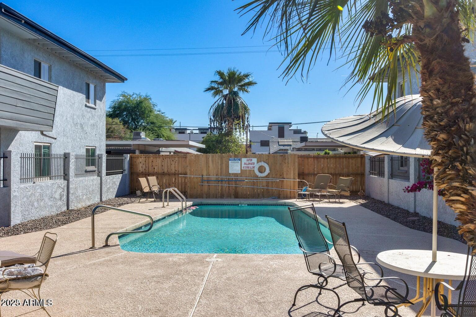 531 E ROANOKE Avenue, D, Phoenix Unit: D