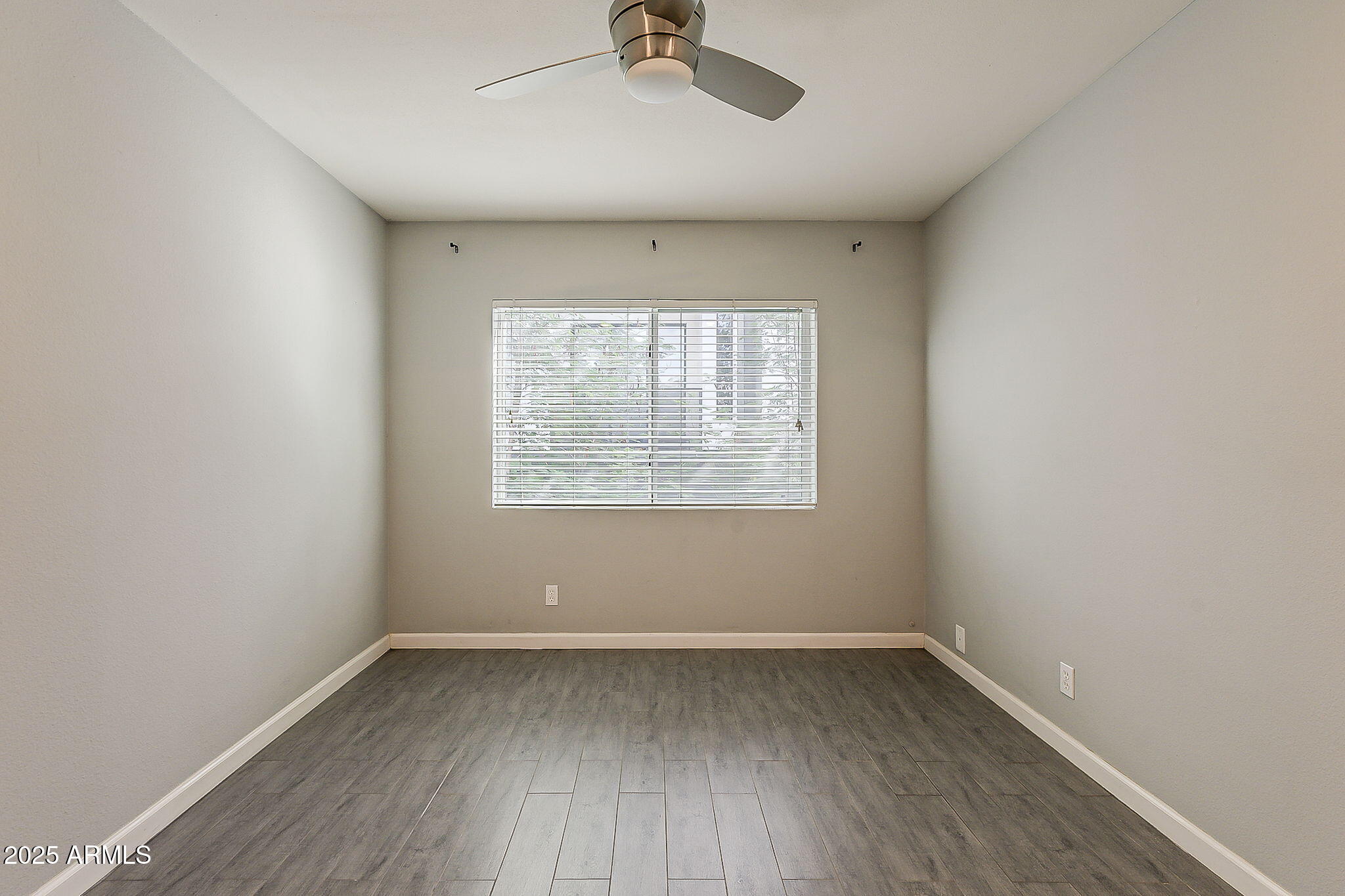 531 E ROANOKE Avenue, D, Phoenix Unit: D