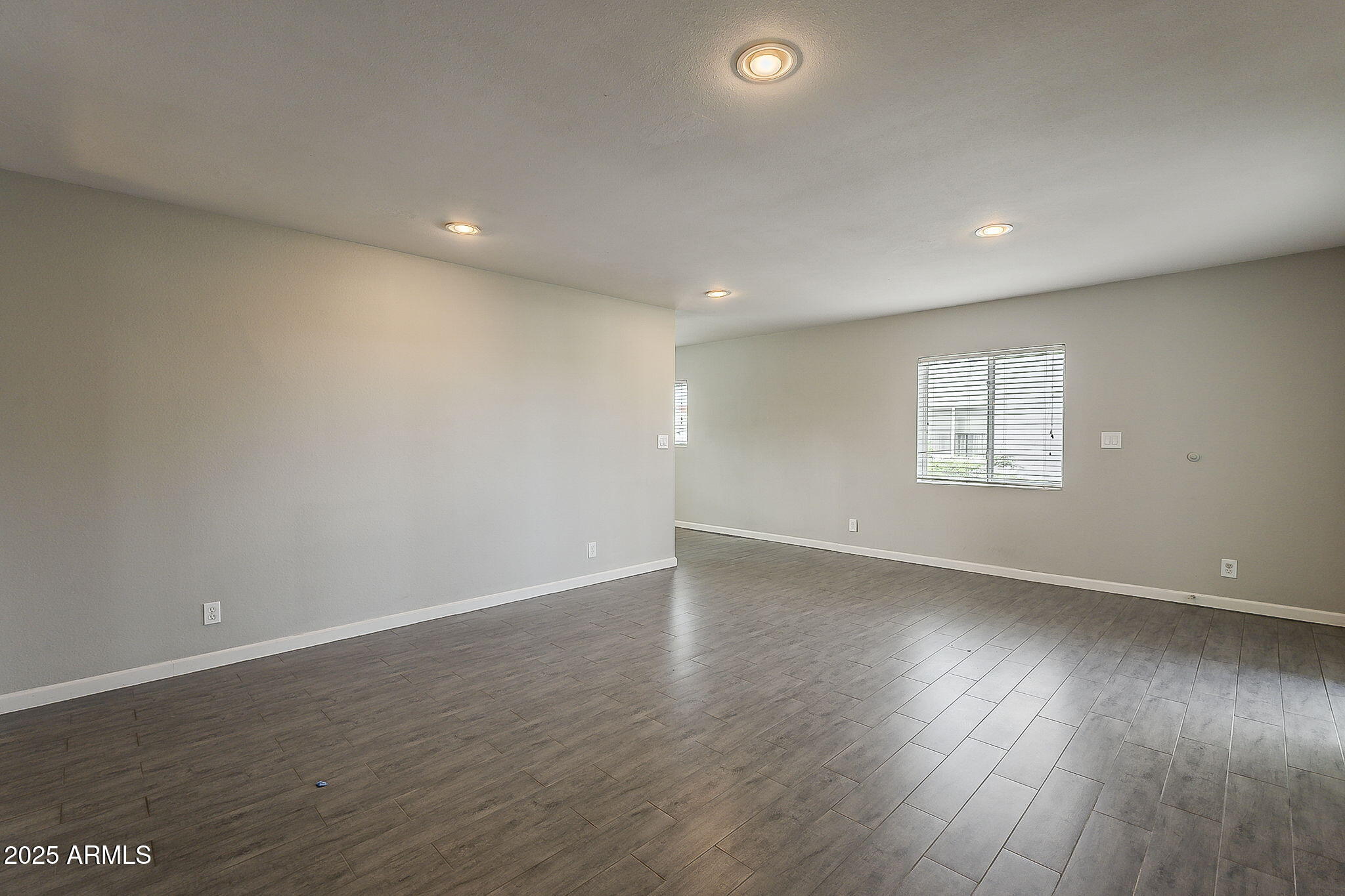 531 E ROANOKE Avenue, D, Phoenix Unit: D