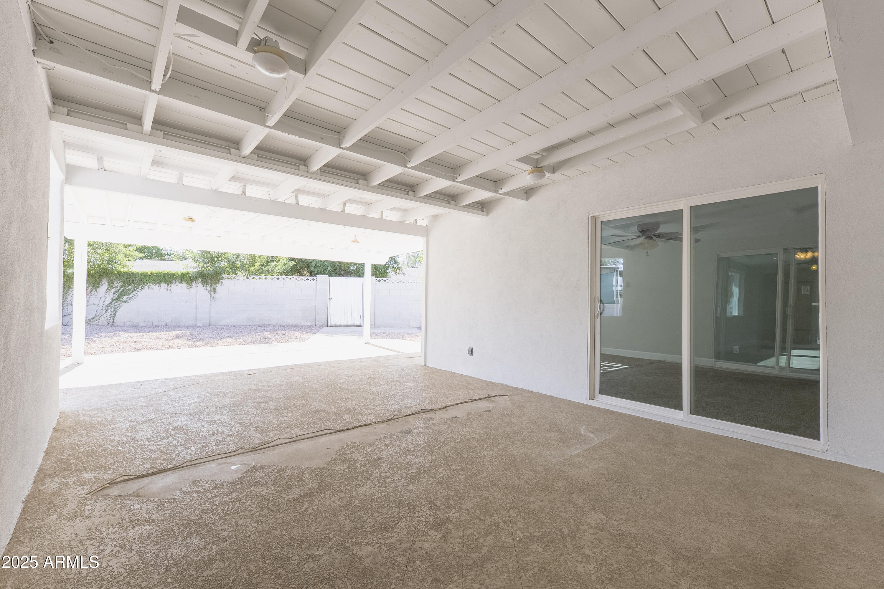 1119 W MEDLOCK Drive