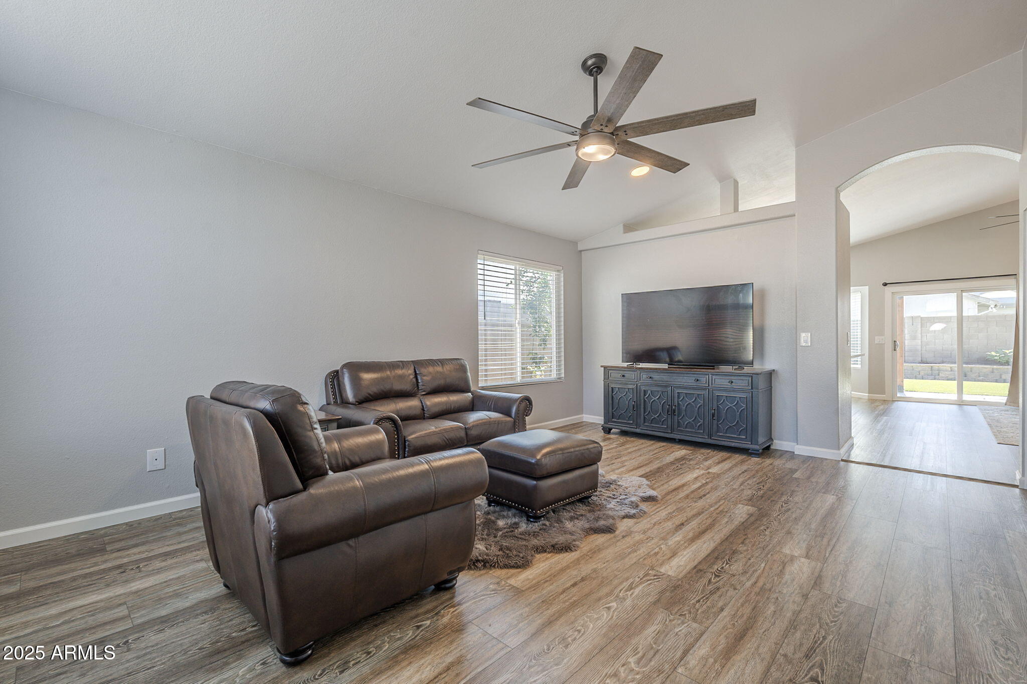 1173 E BETSY Lane, Gilbert