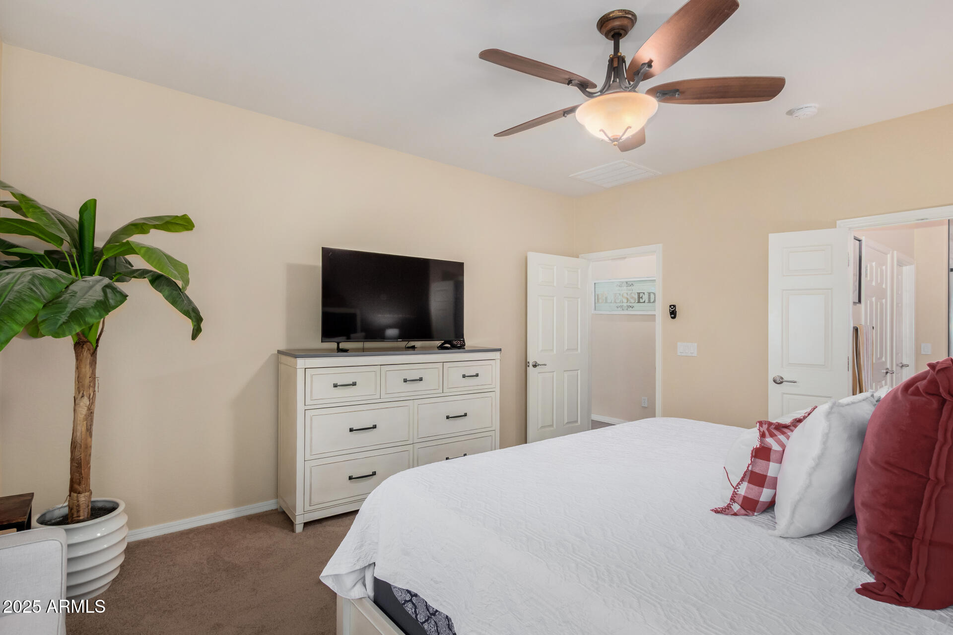 6900 W Patriot Way, Florence