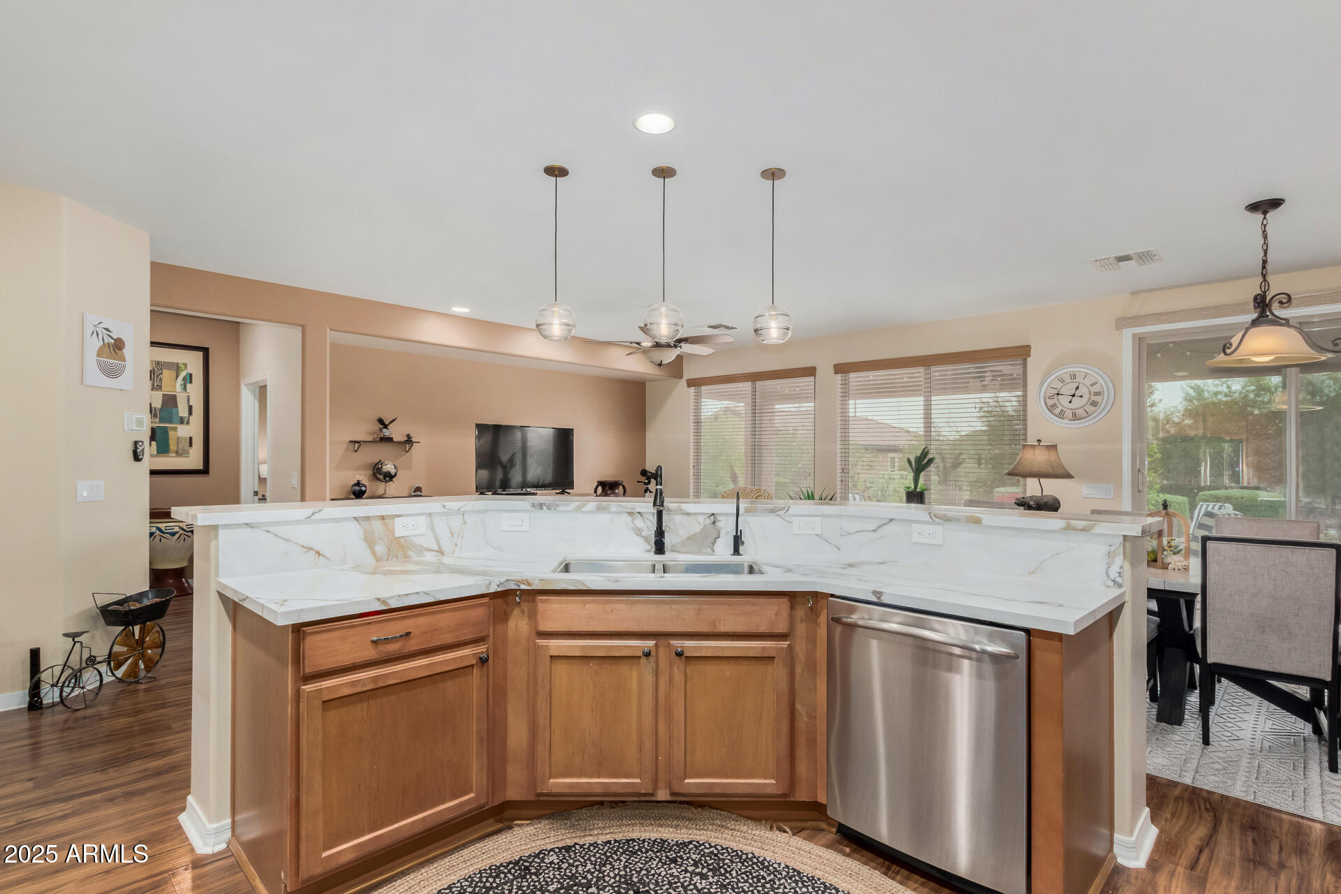 6900 W Patriot Way, Florence