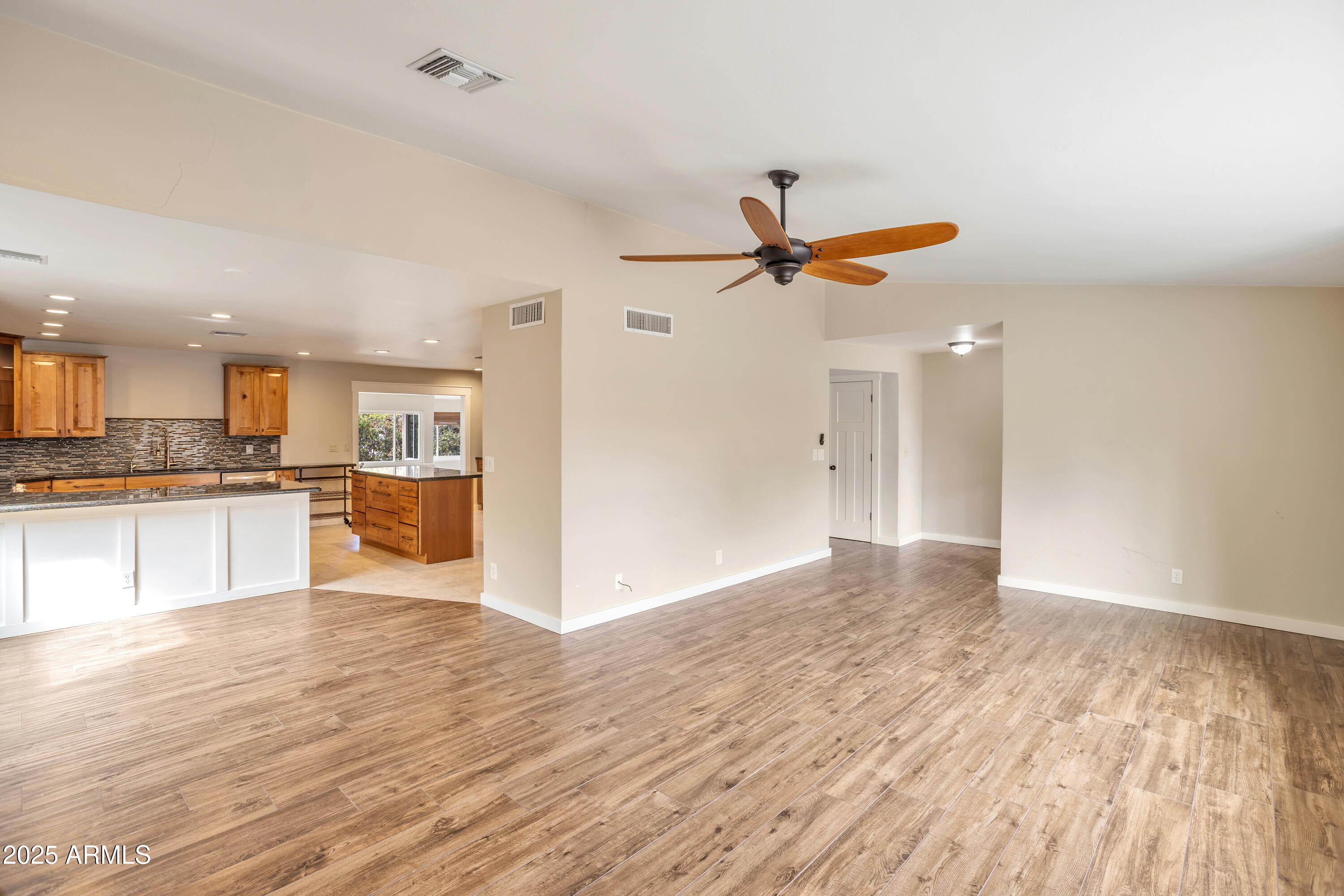 1292 LEISURE WORLD, Mesa