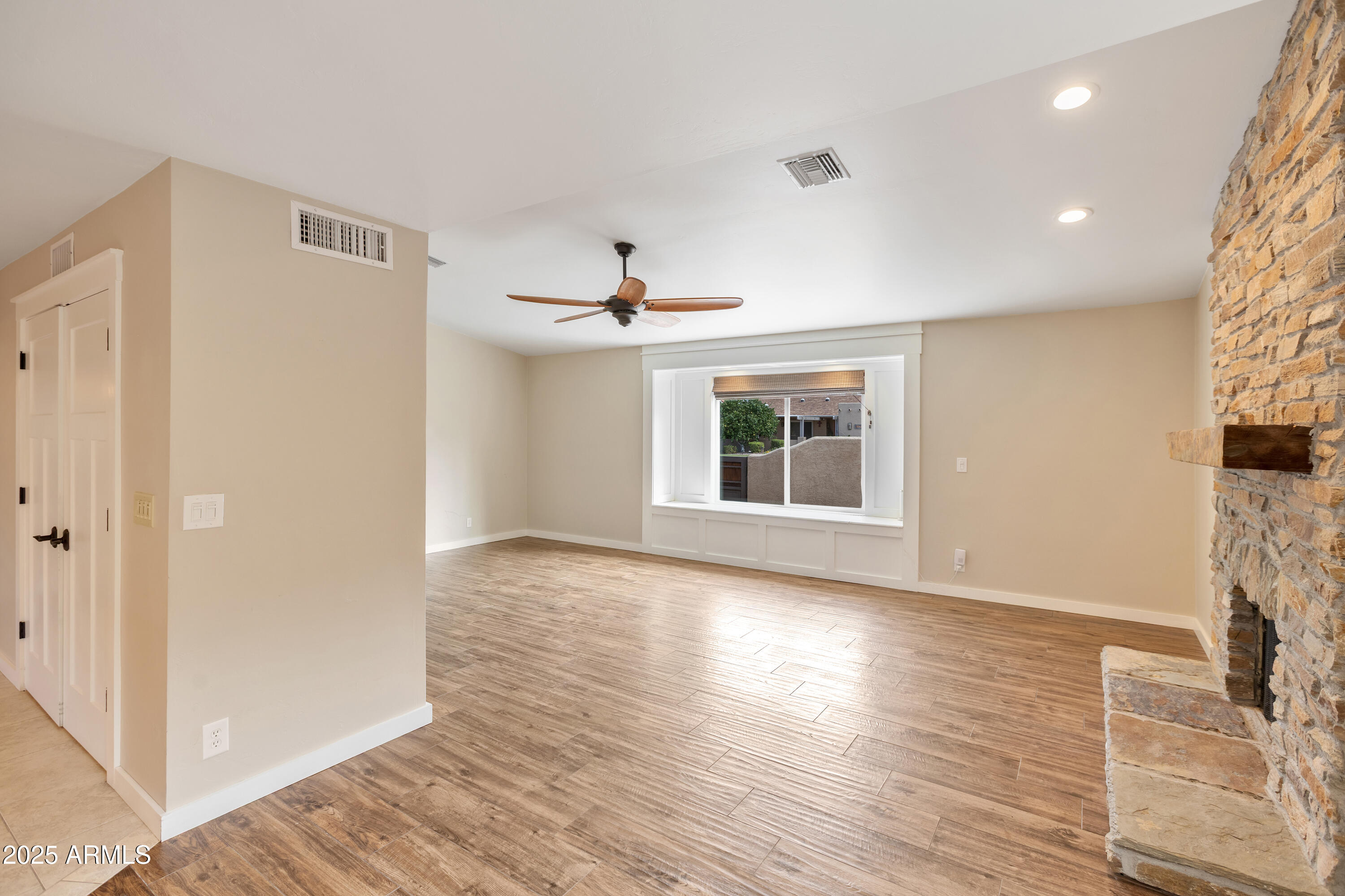 1292 LEISURE WORLD, Mesa