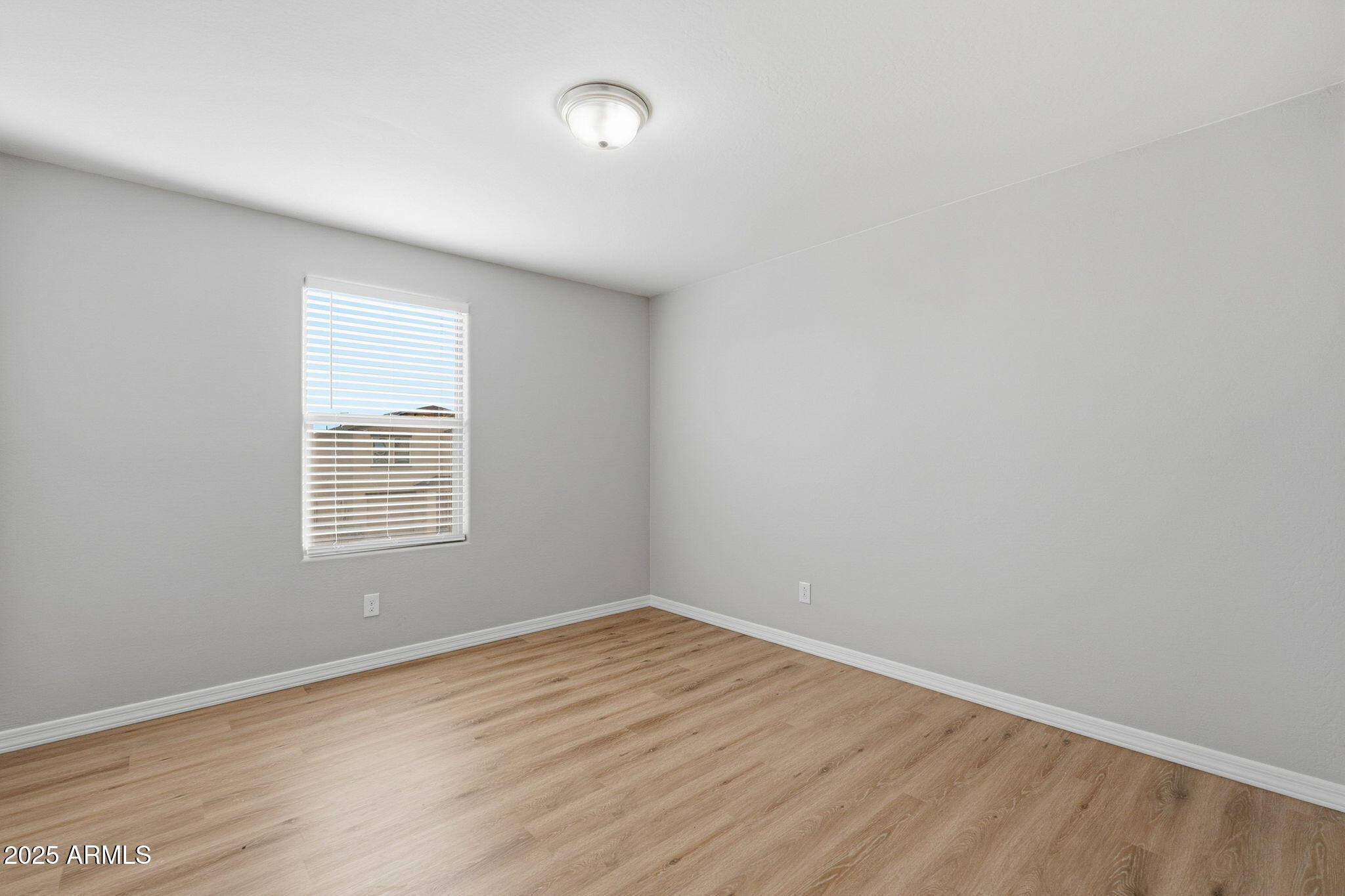 152 E DEWEY Avenue, Coolidge