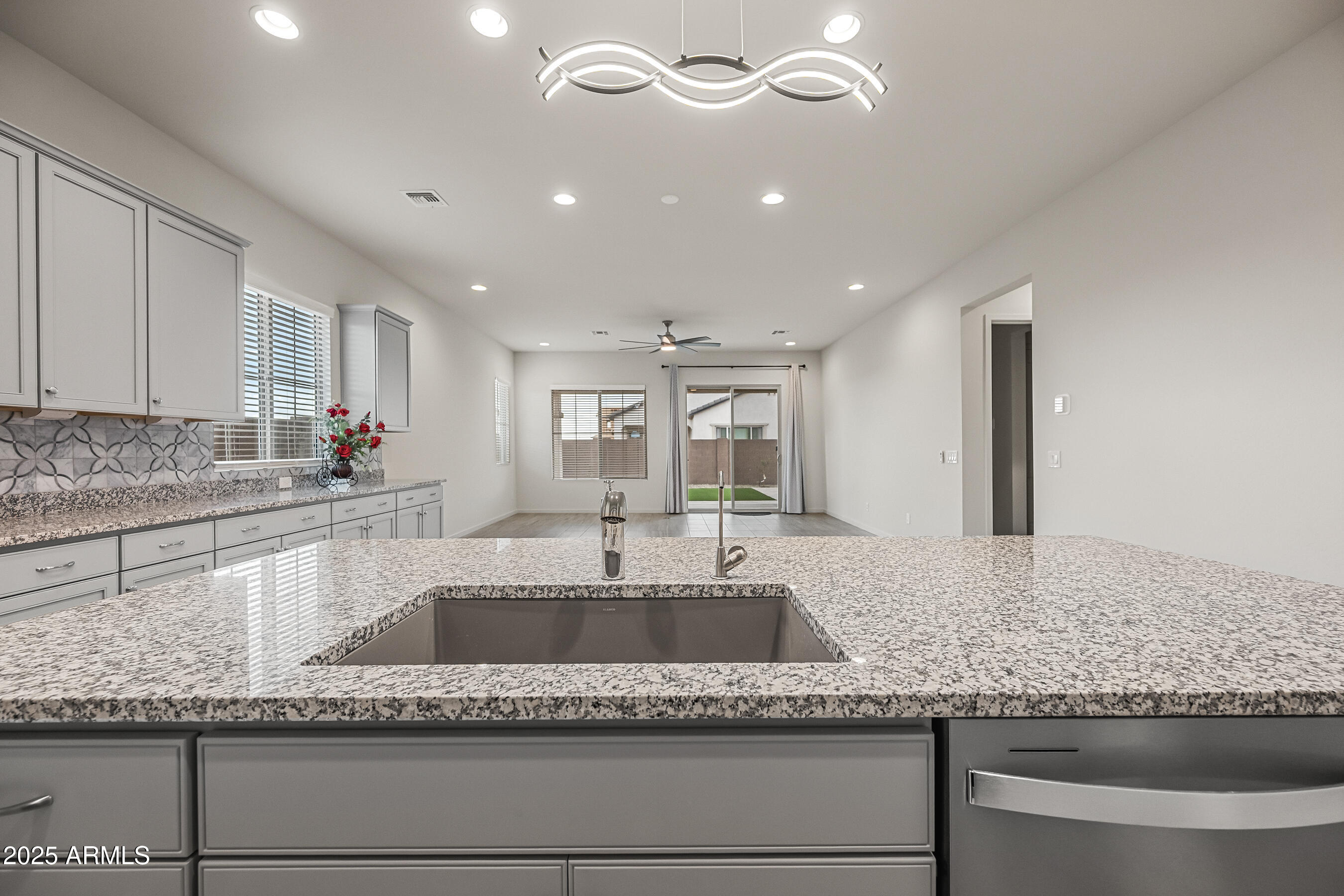 21377 E TIMBERLINE Road, Queen Creek