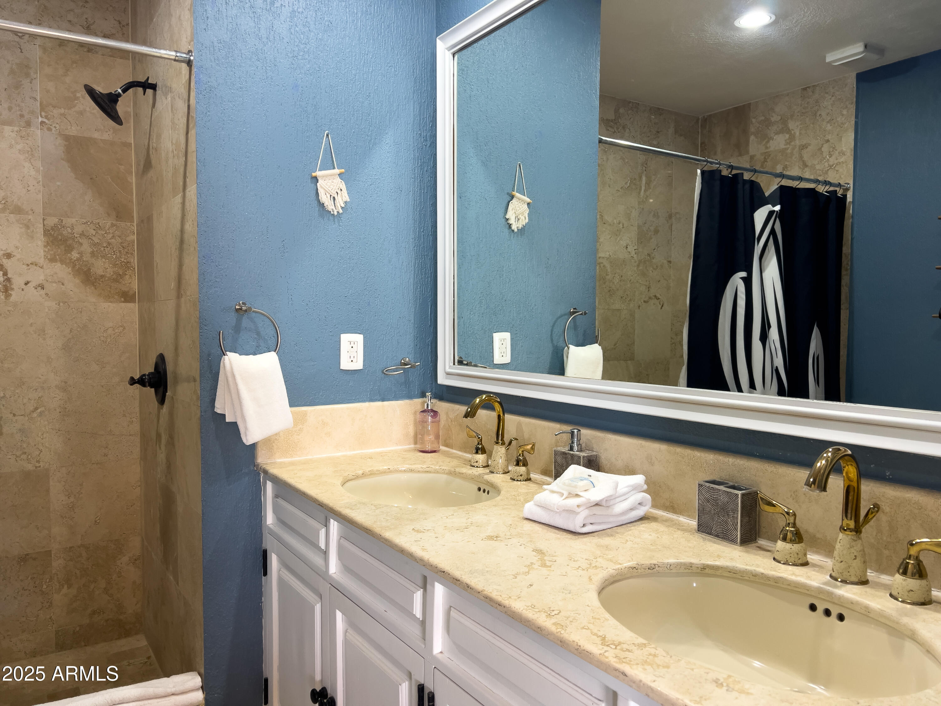 904 E Sonoran Sea Beach, Outside of USA