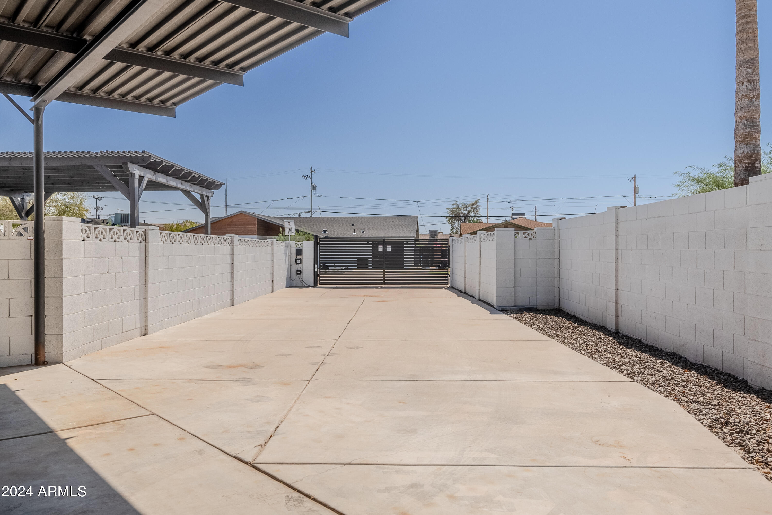 4148 N WESTVIEW Drive, Phoenix