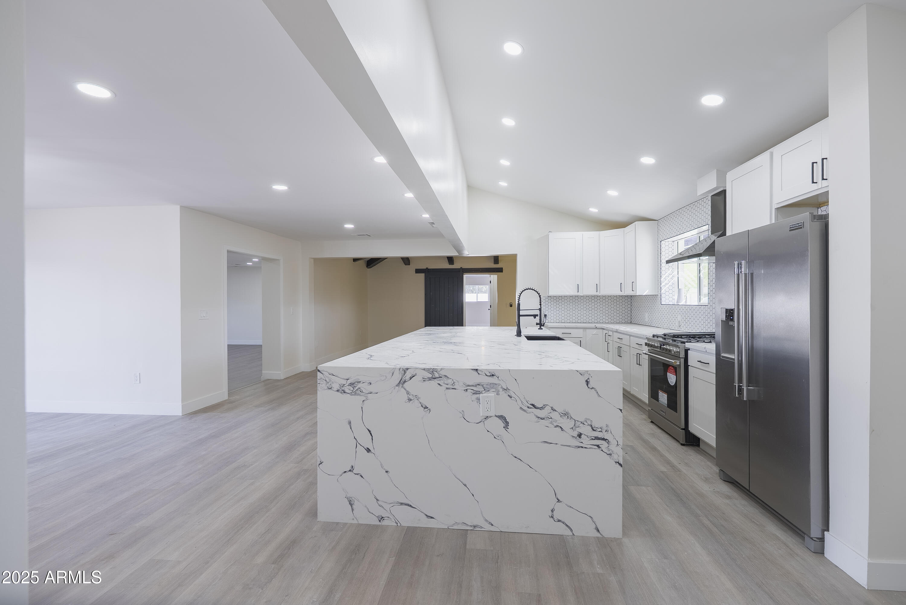 4148 N WESTVIEW Drive, Phoenix