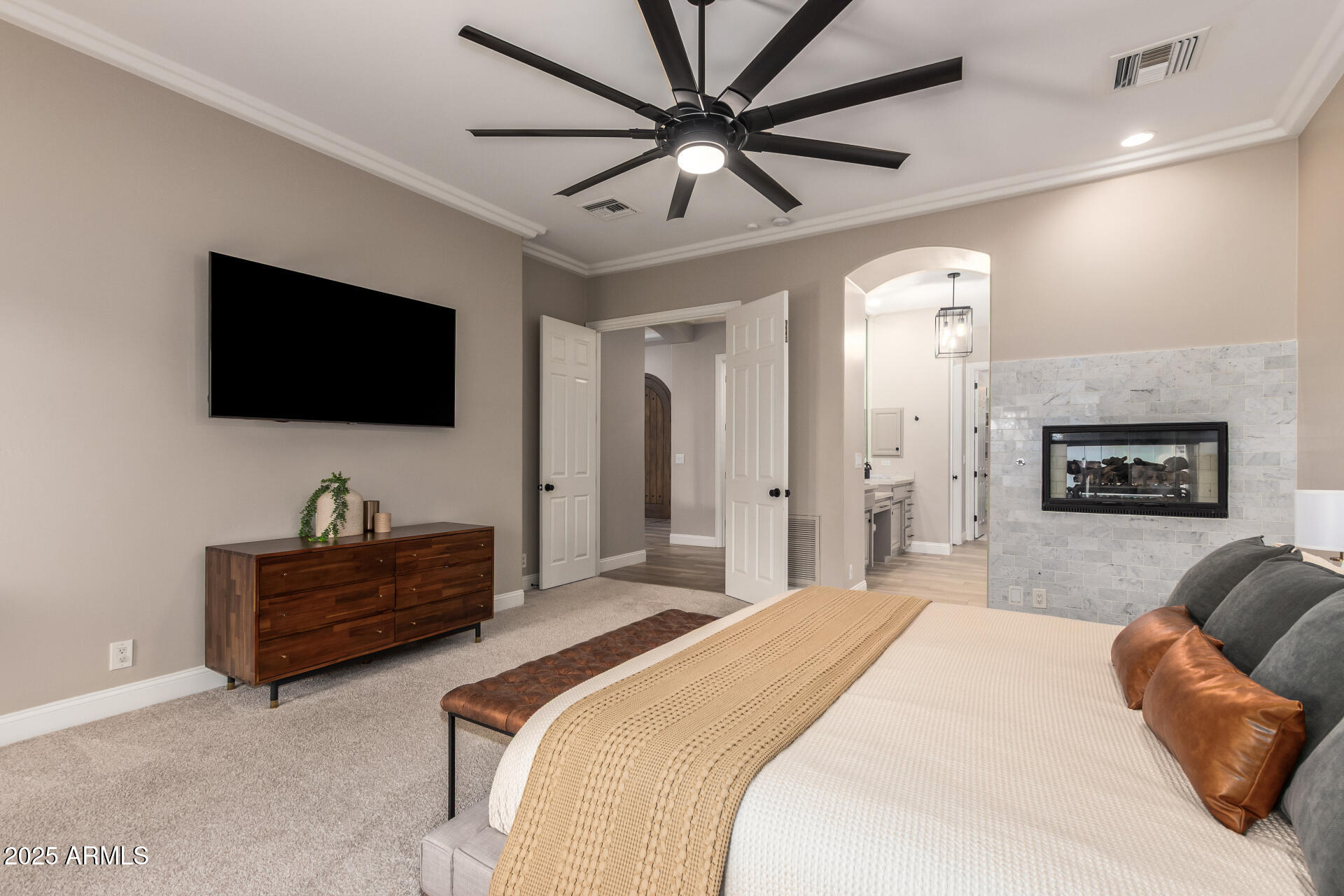 631 W AZALEA Drive, Chandler