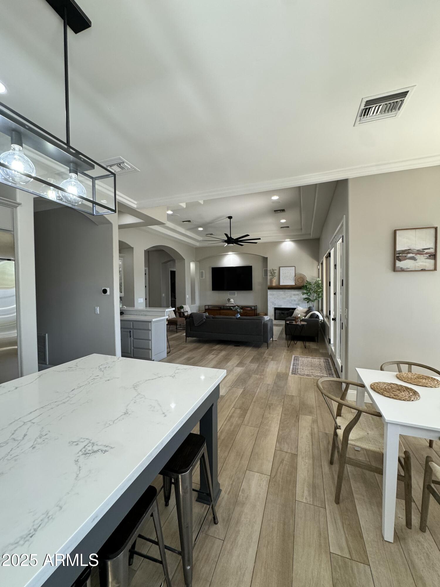 631 W AZALEA Drive, Chandler