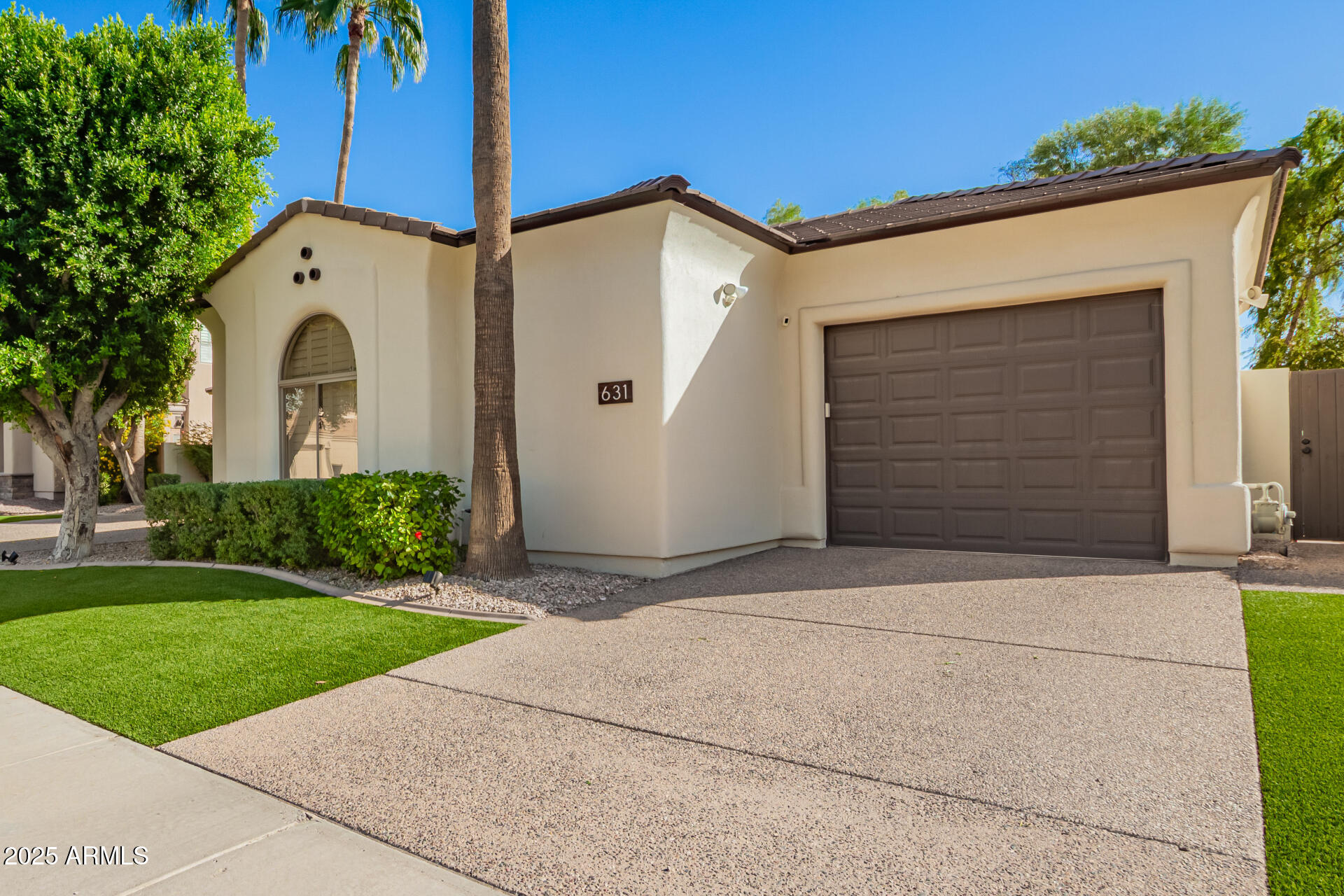 631 W AZALEA Drive, Chandler