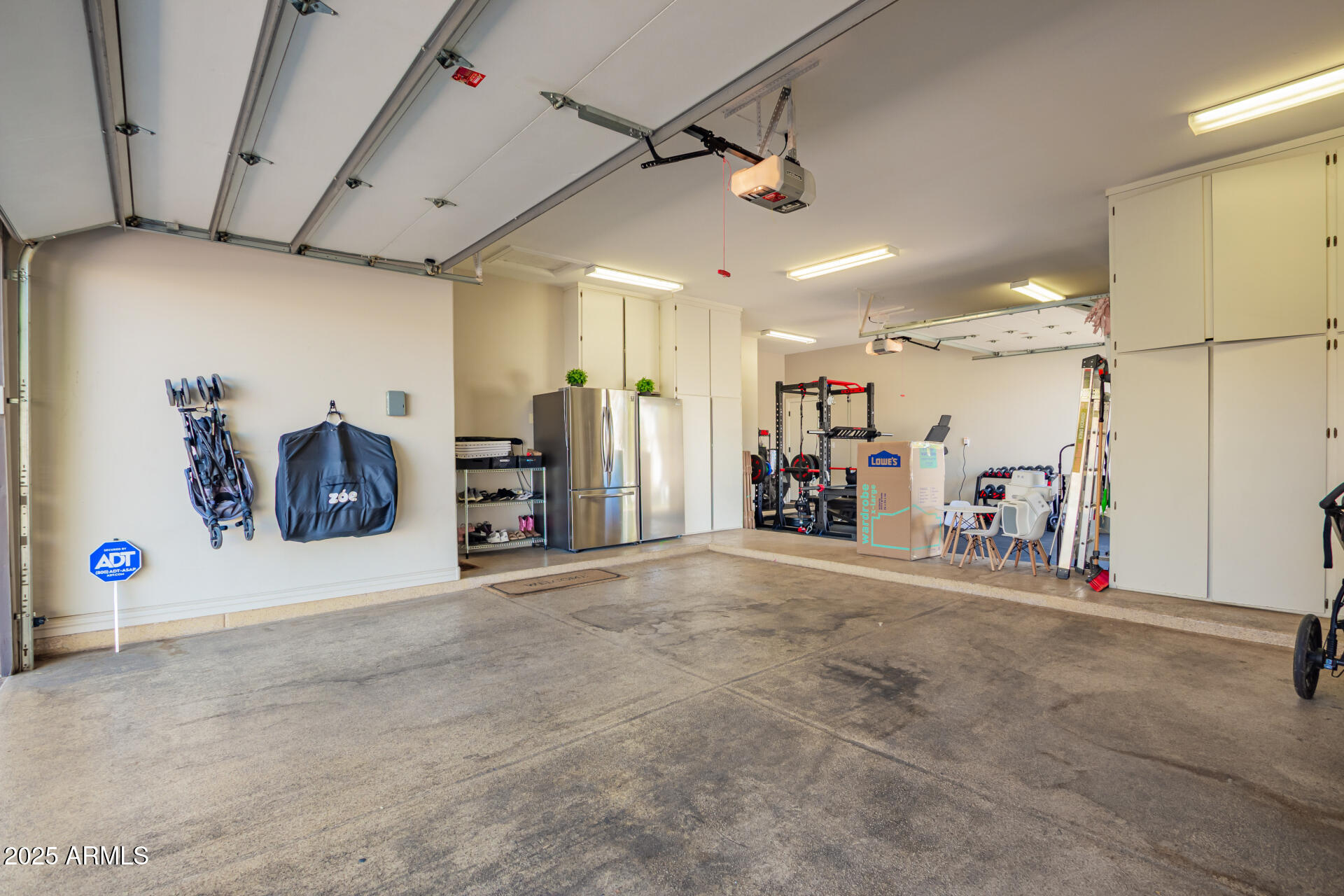 631 W AZALEA Drive, Chandler