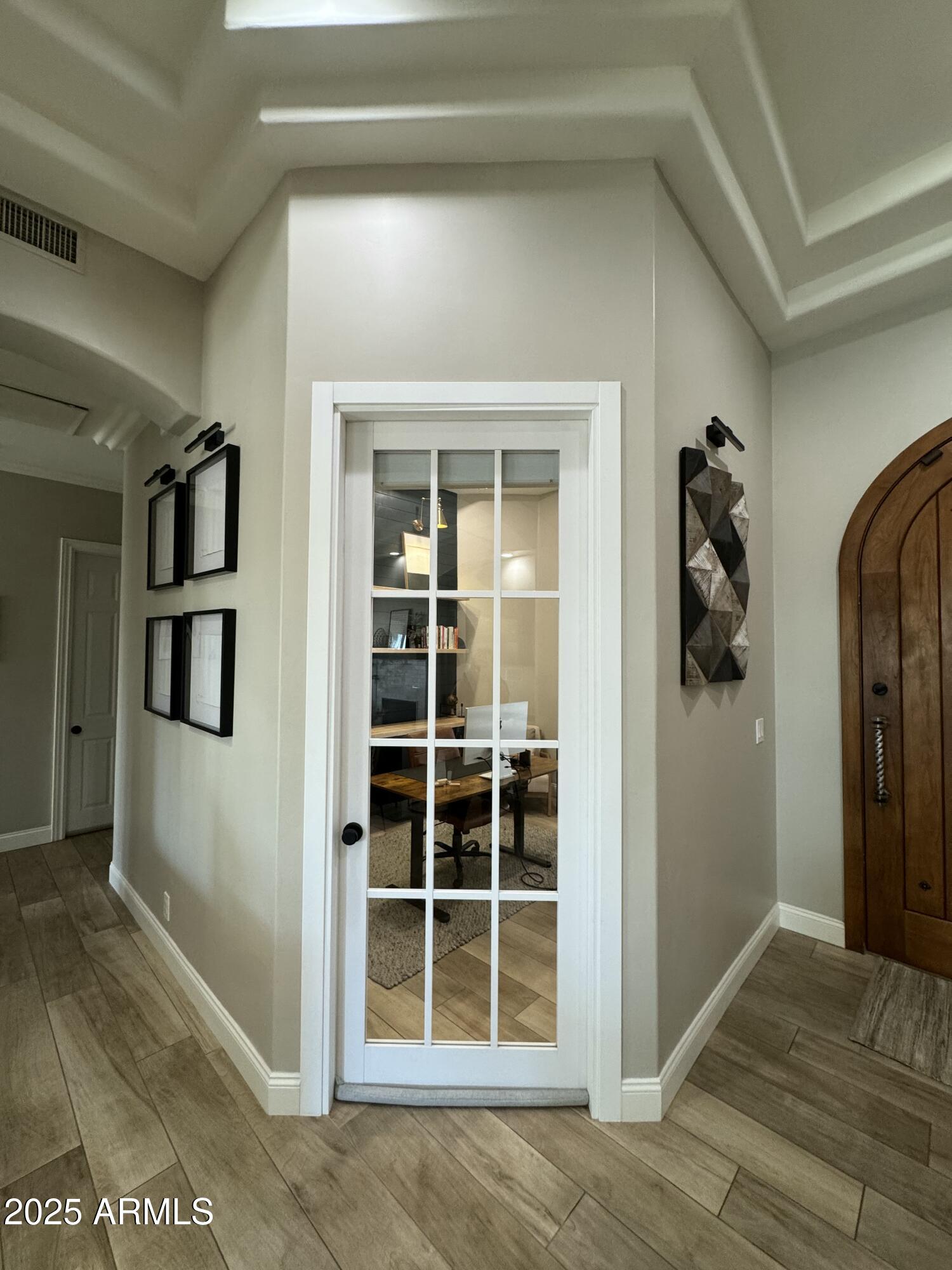 631 W AZALEA Drive, Chandler