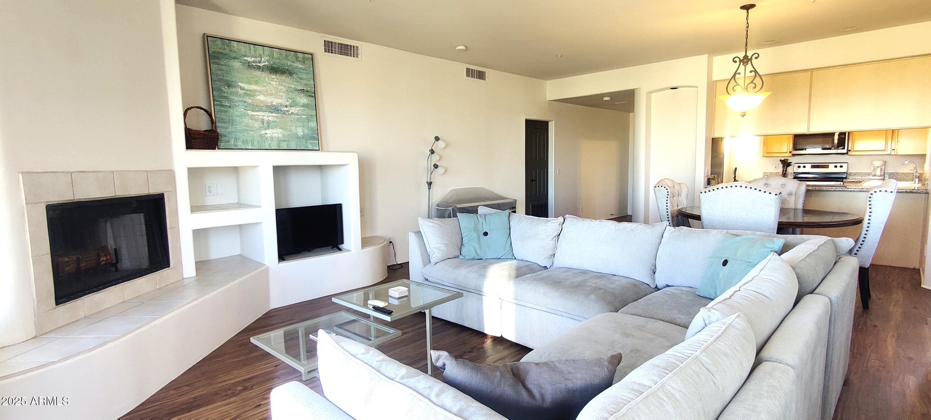 11880 N SAGUARO Boulevard, 202