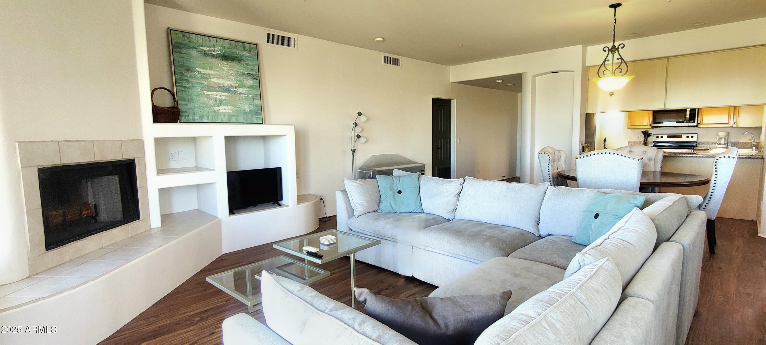 11880 N SAGUARO Boulevard, 202