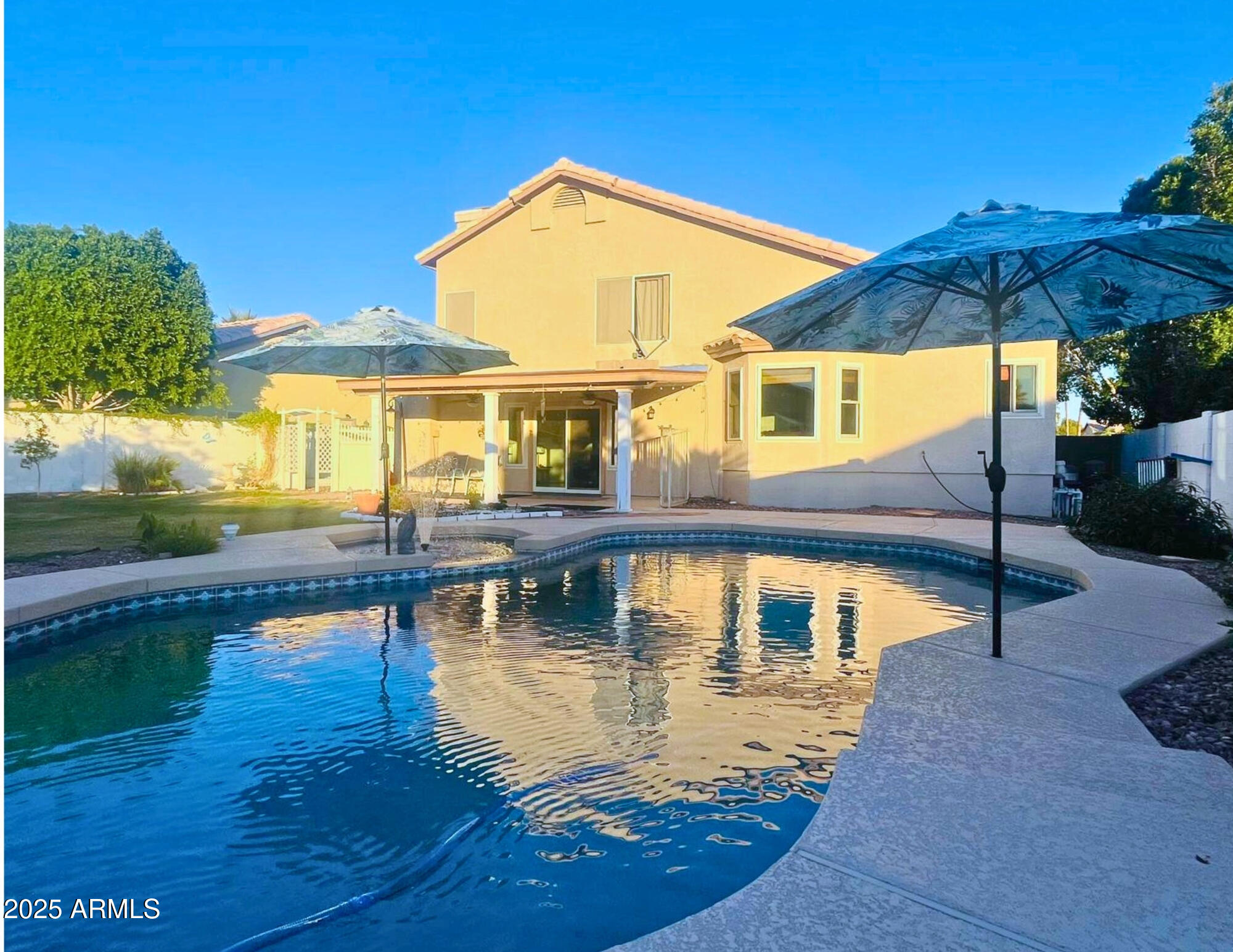 242 S SYCAMORE Place, Chandler
