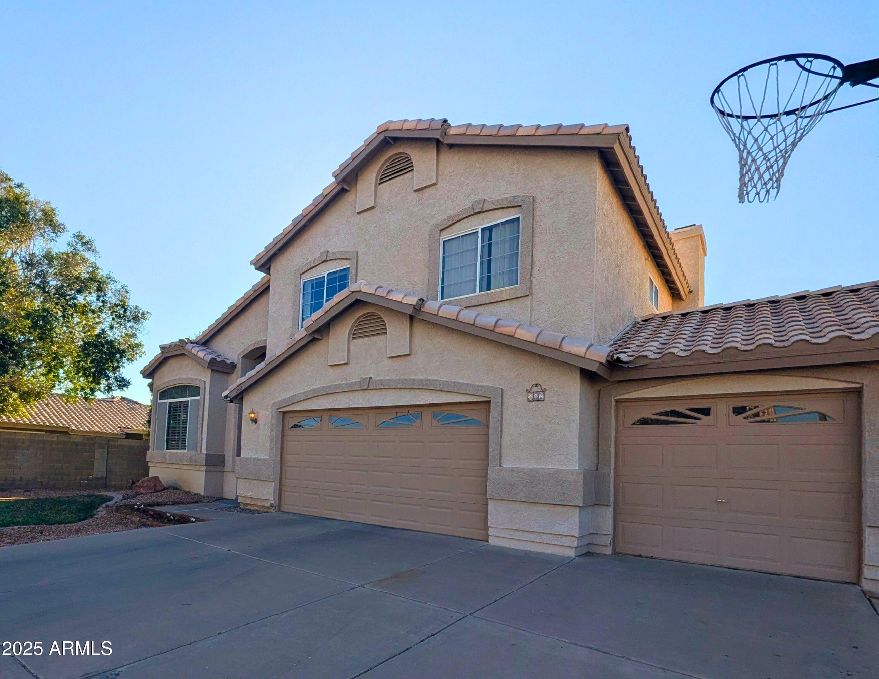 242 S SYCAMORE Place, Chandler
