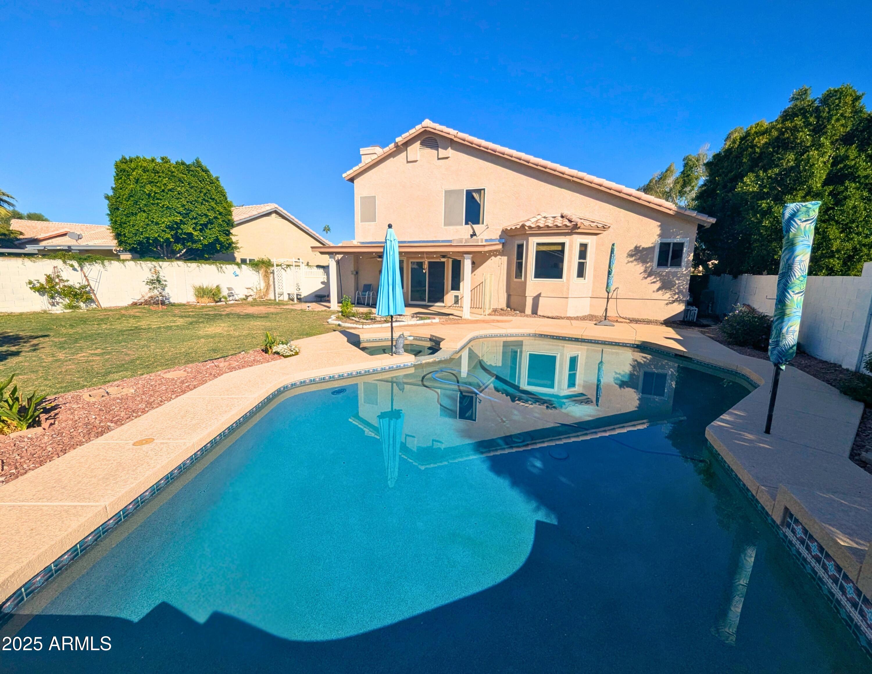 242 S SYCAMORE Place, Chandler