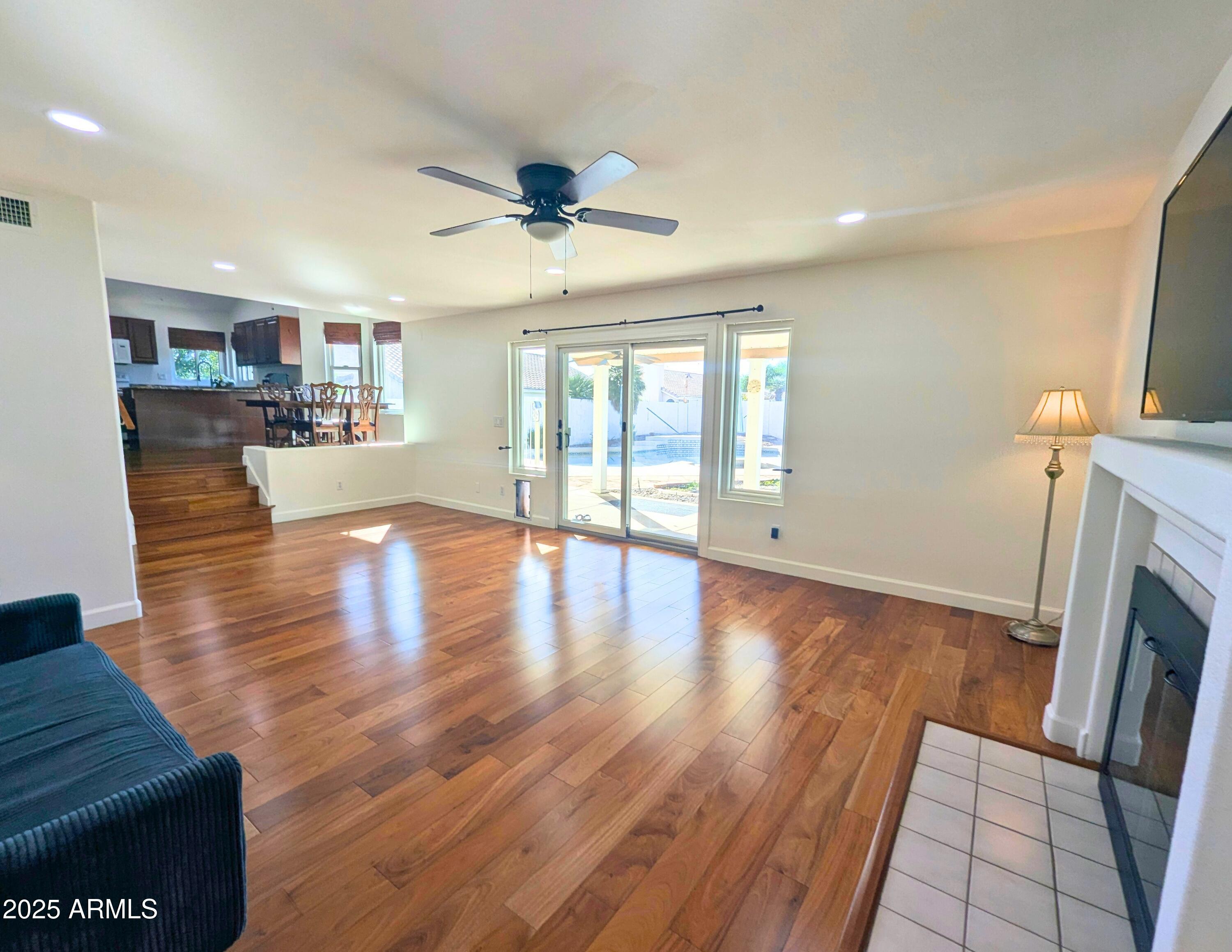 242 S SYCAMORE Place, Chandler