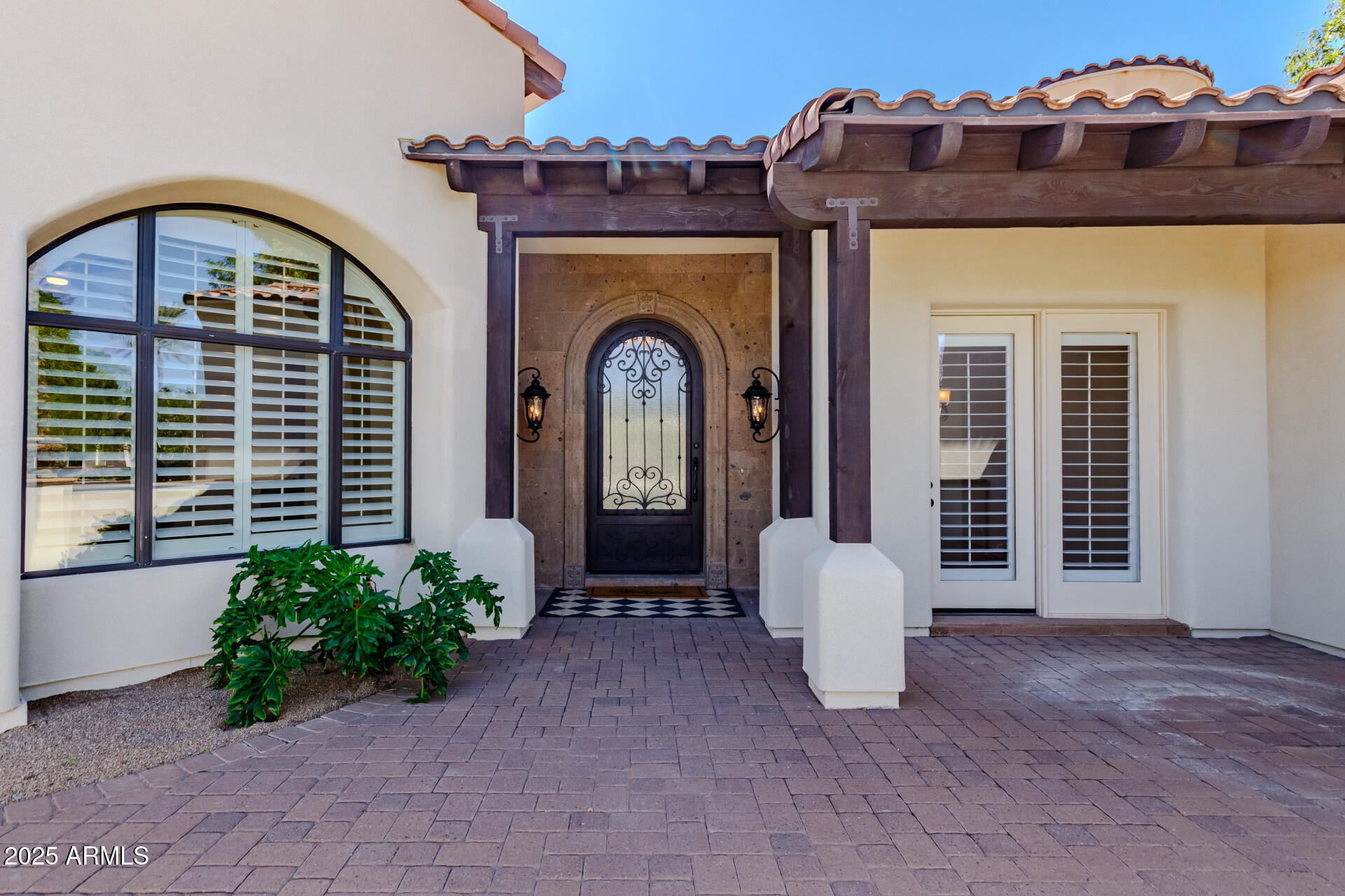 2137 E Teakwood Place, Chandler