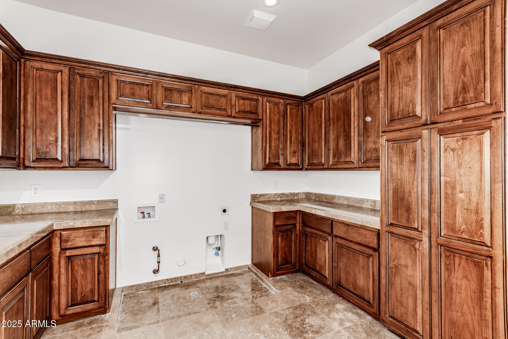 2137 E Teakwood Place, Chandler