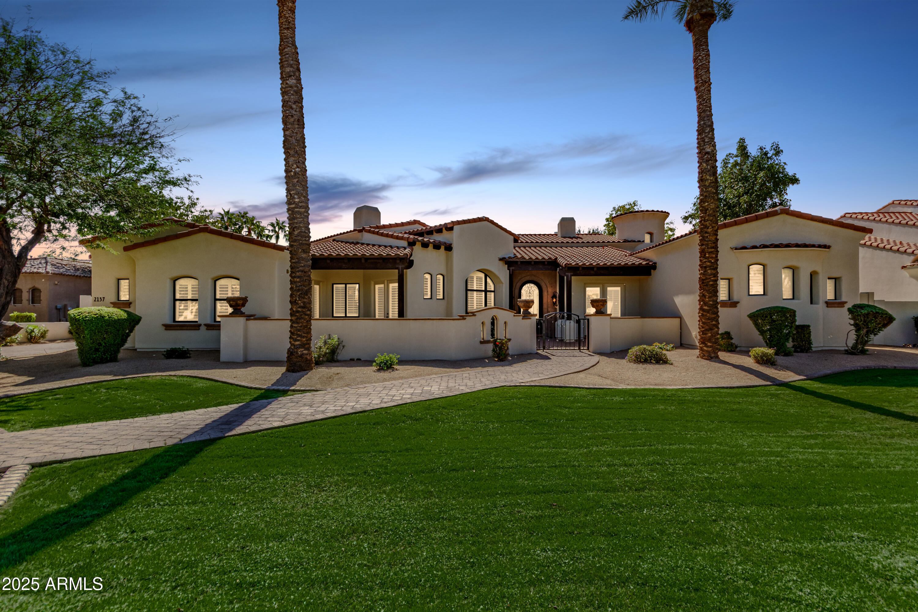 2137 E Teakwood Place, Chandler