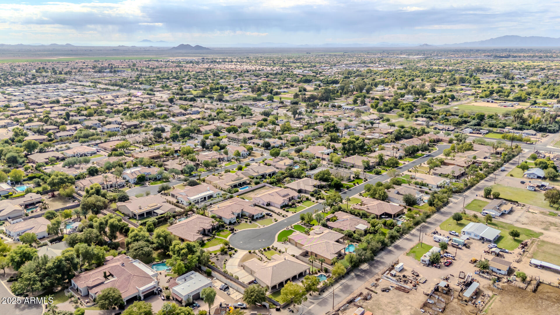 2137 E Teakwood Place, Chandler