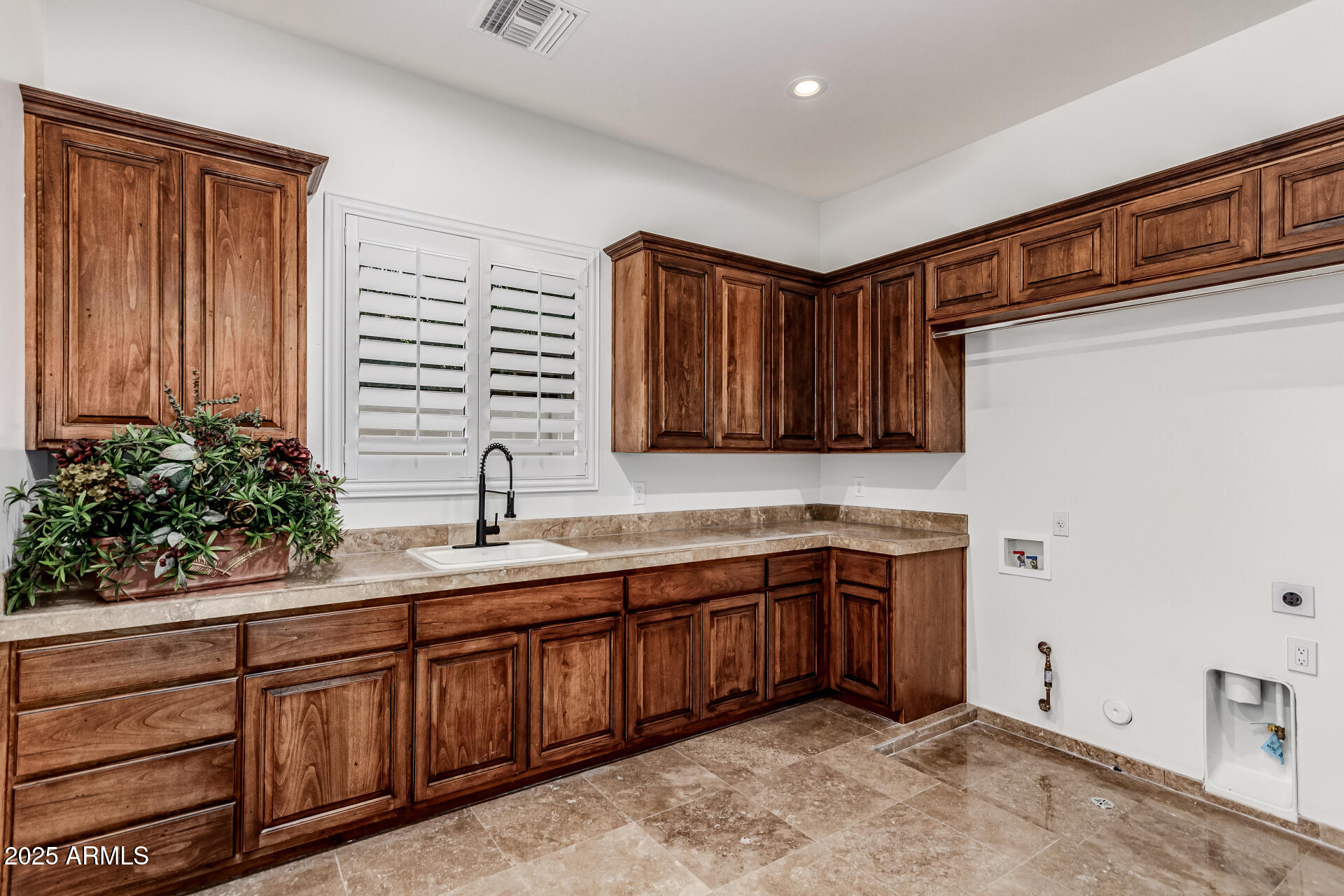 2137 E Teakwood Place, Chandler